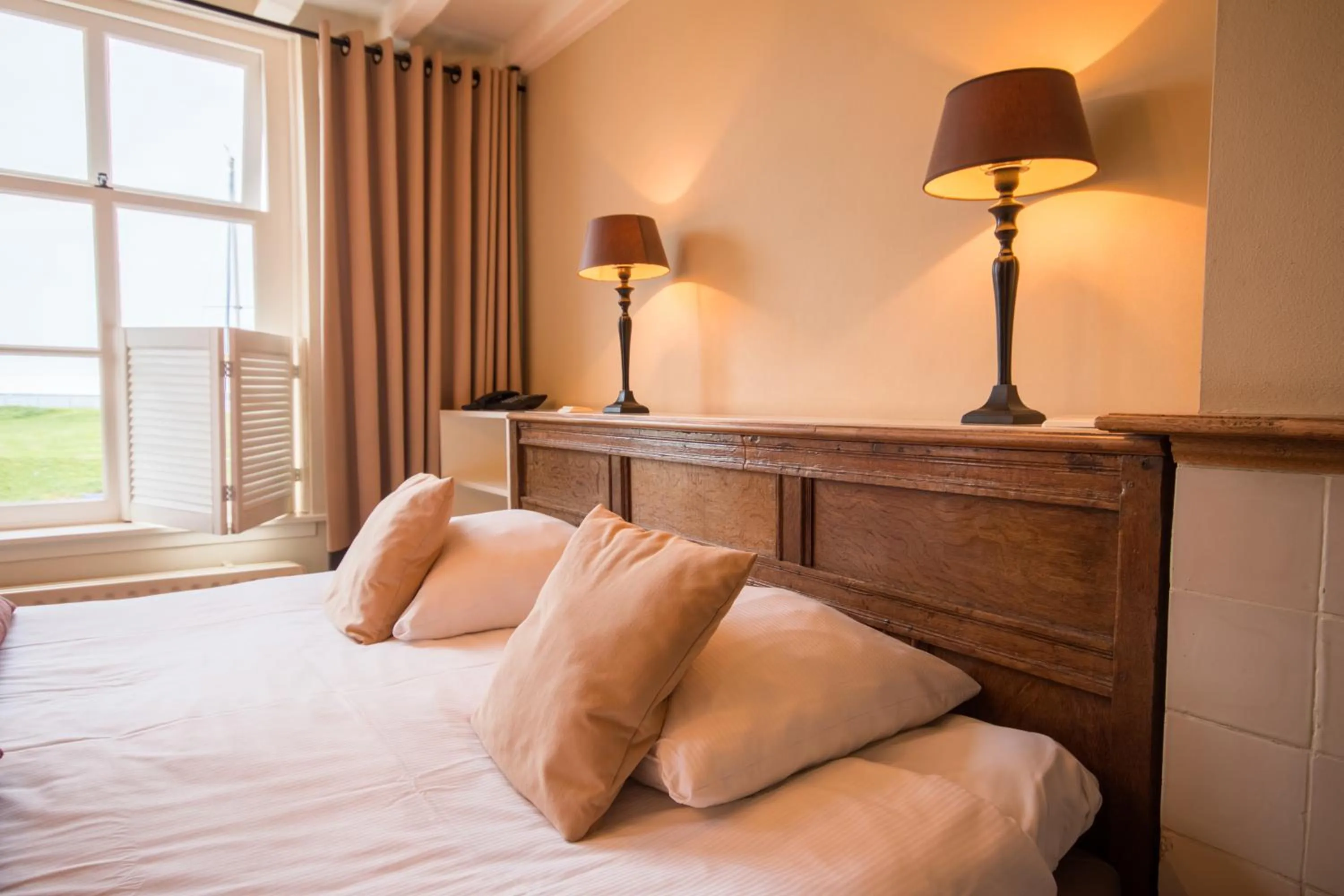 Bedroom, Bed in Auberge de Campveerse Toren