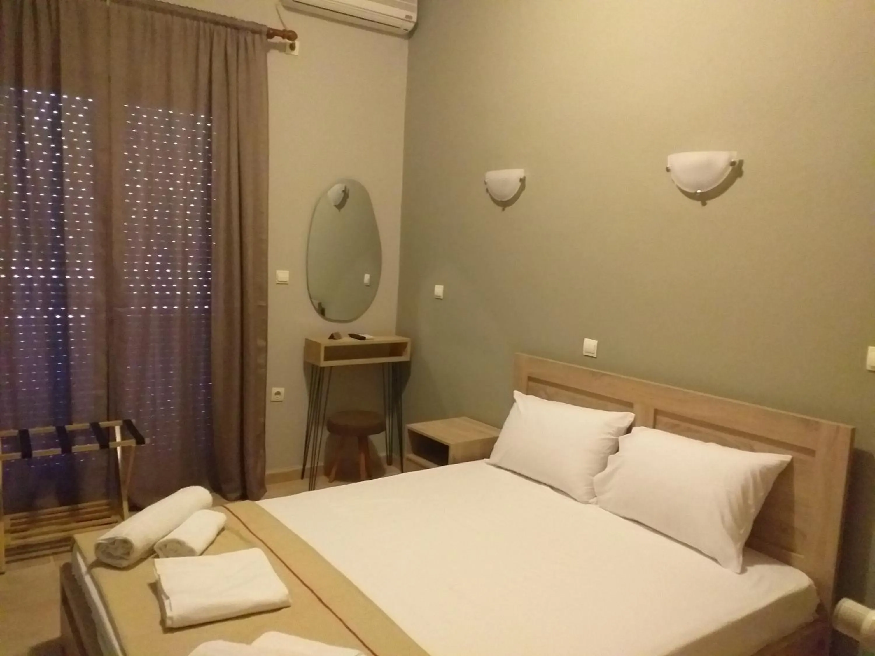 Bed in Hotel Isidora