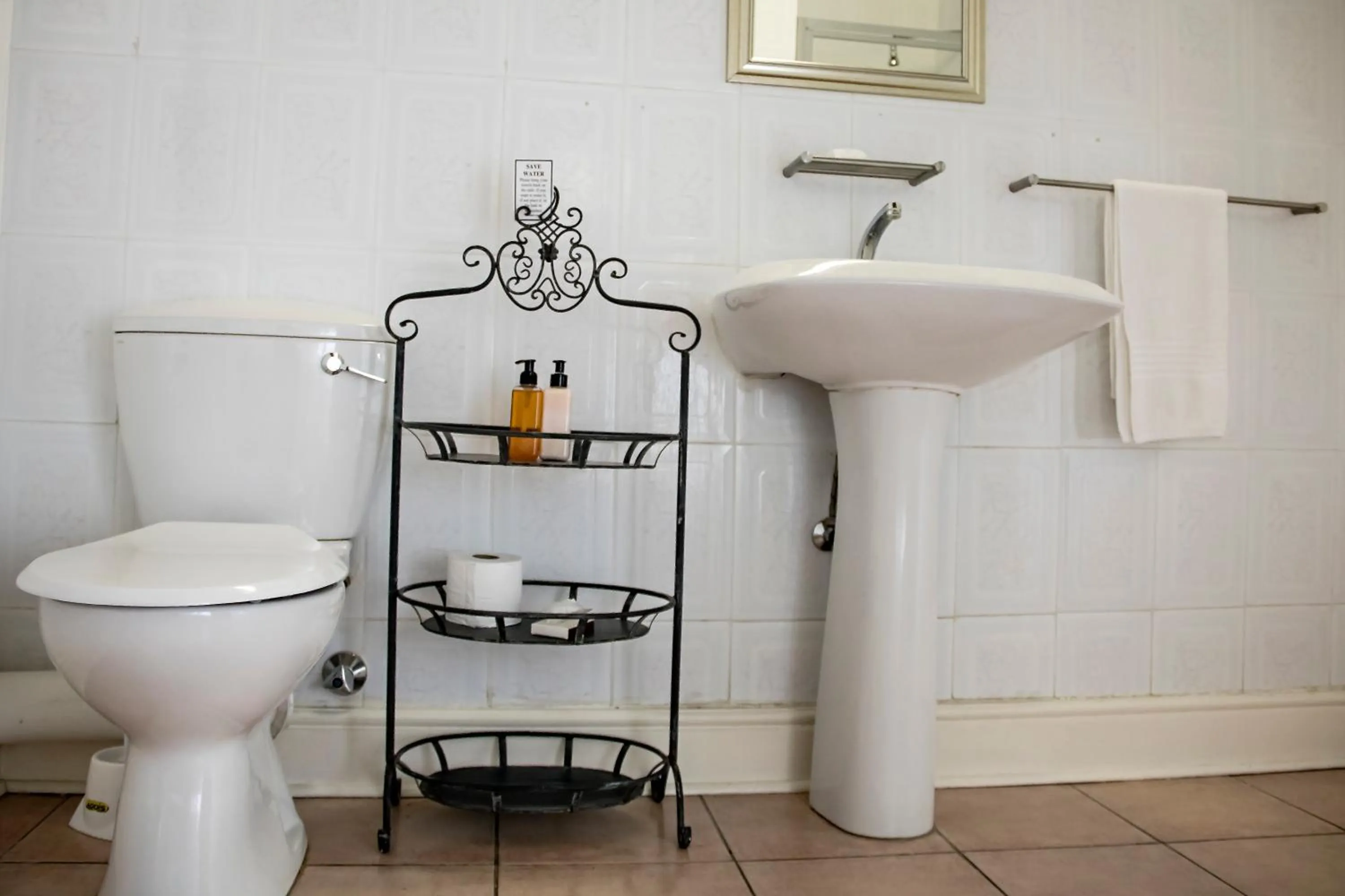 Bathroom in Matoppo Inn