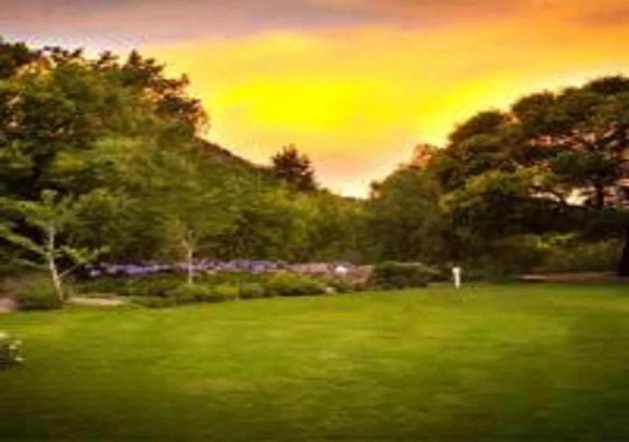 Sunset in Matoppo Inn