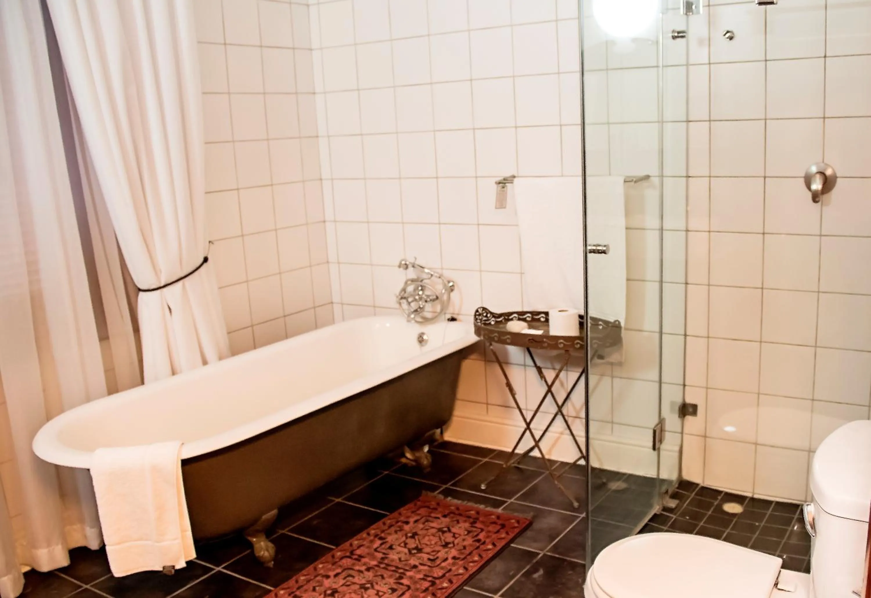 Bathroom in Matoppo Inn