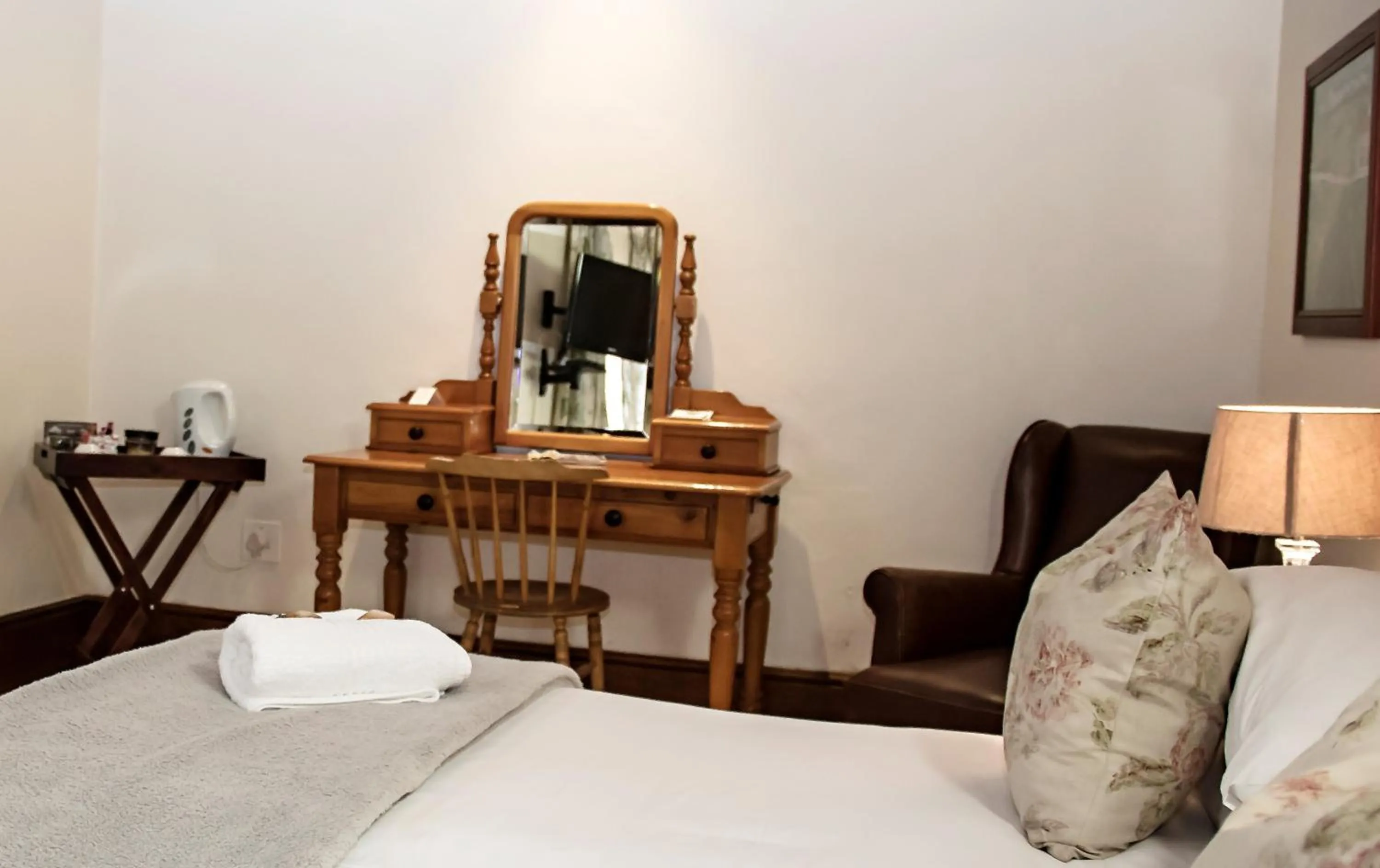 Coffee/tea facilities, Bed in Matoppo Inn