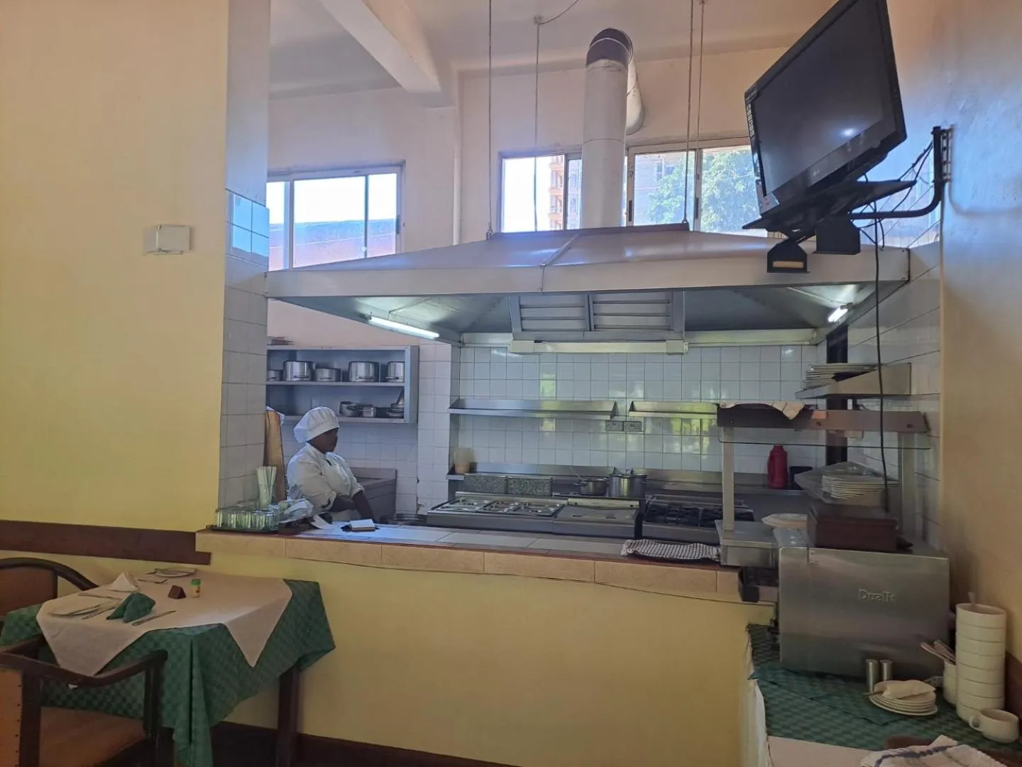 kitchen in Moshi Leopard Hotel