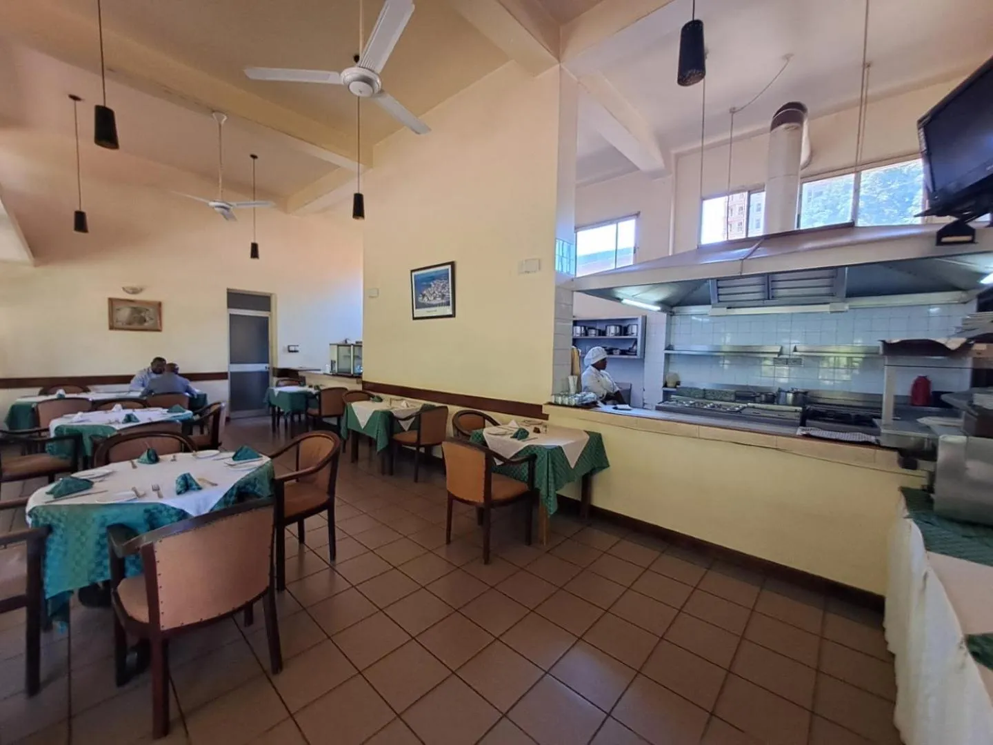 Restaurant/places to eat in Moshi Leopard Hotel