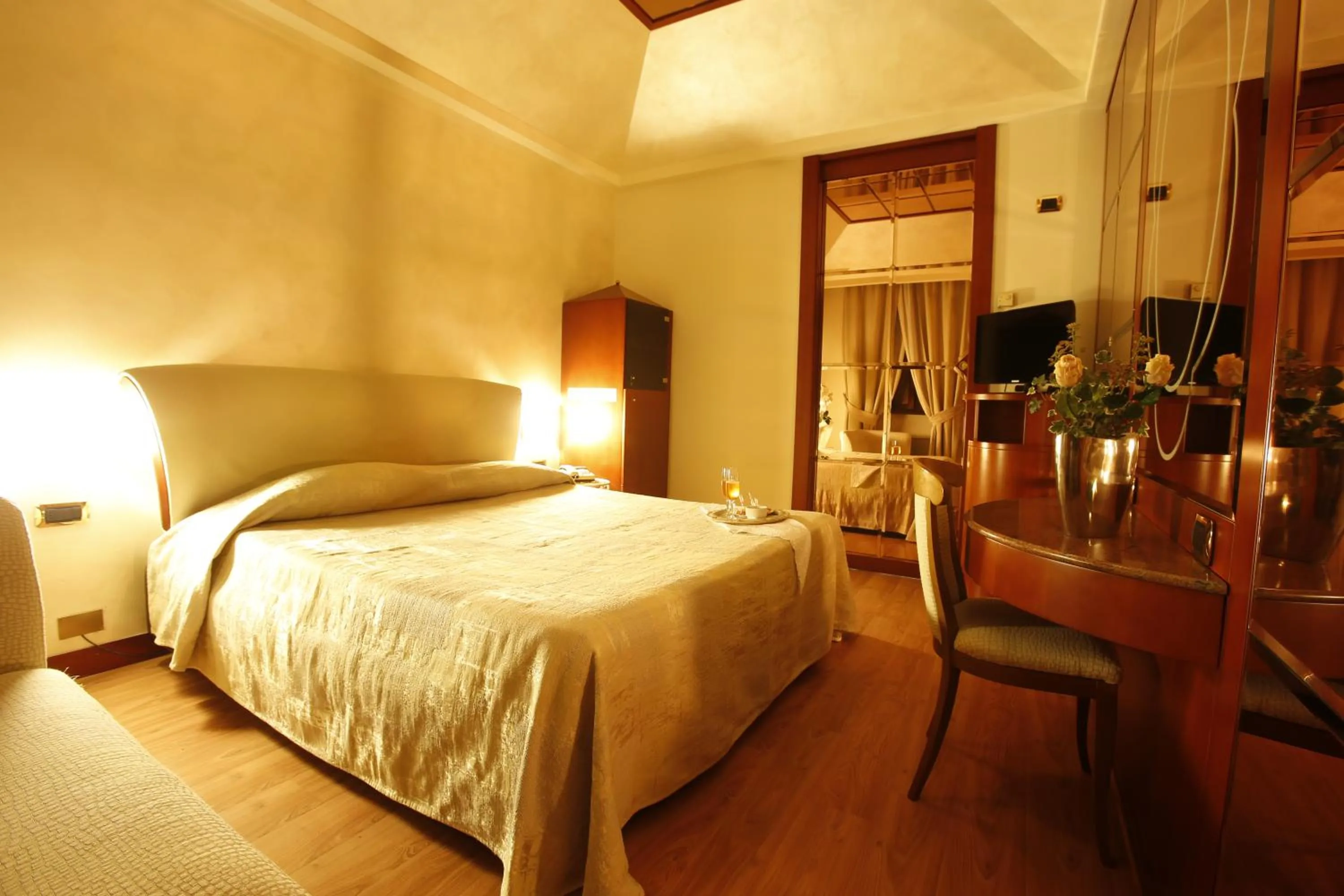 Bedroom, Bed in Hotel City Legnano