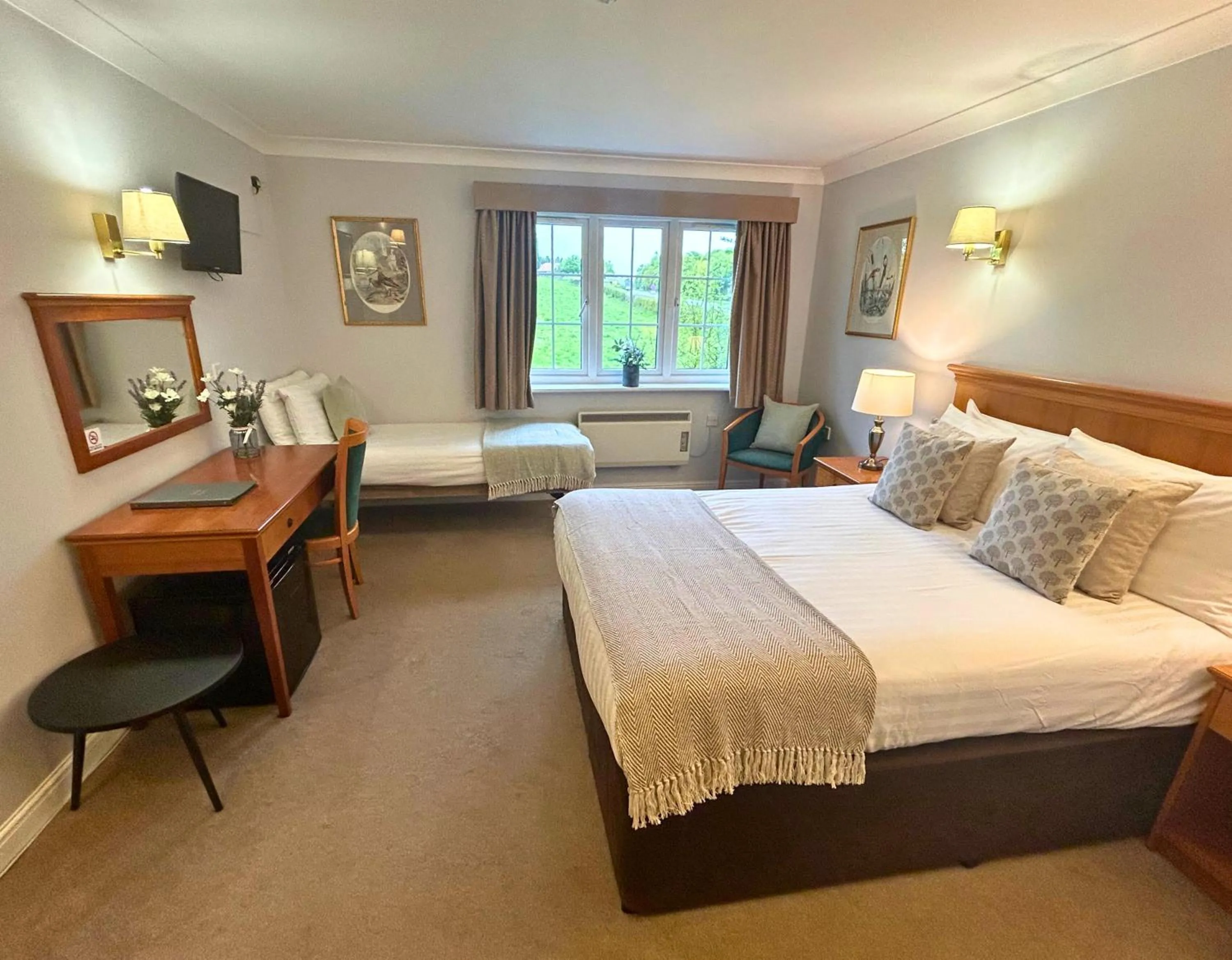 Bed in New Forest Lodge