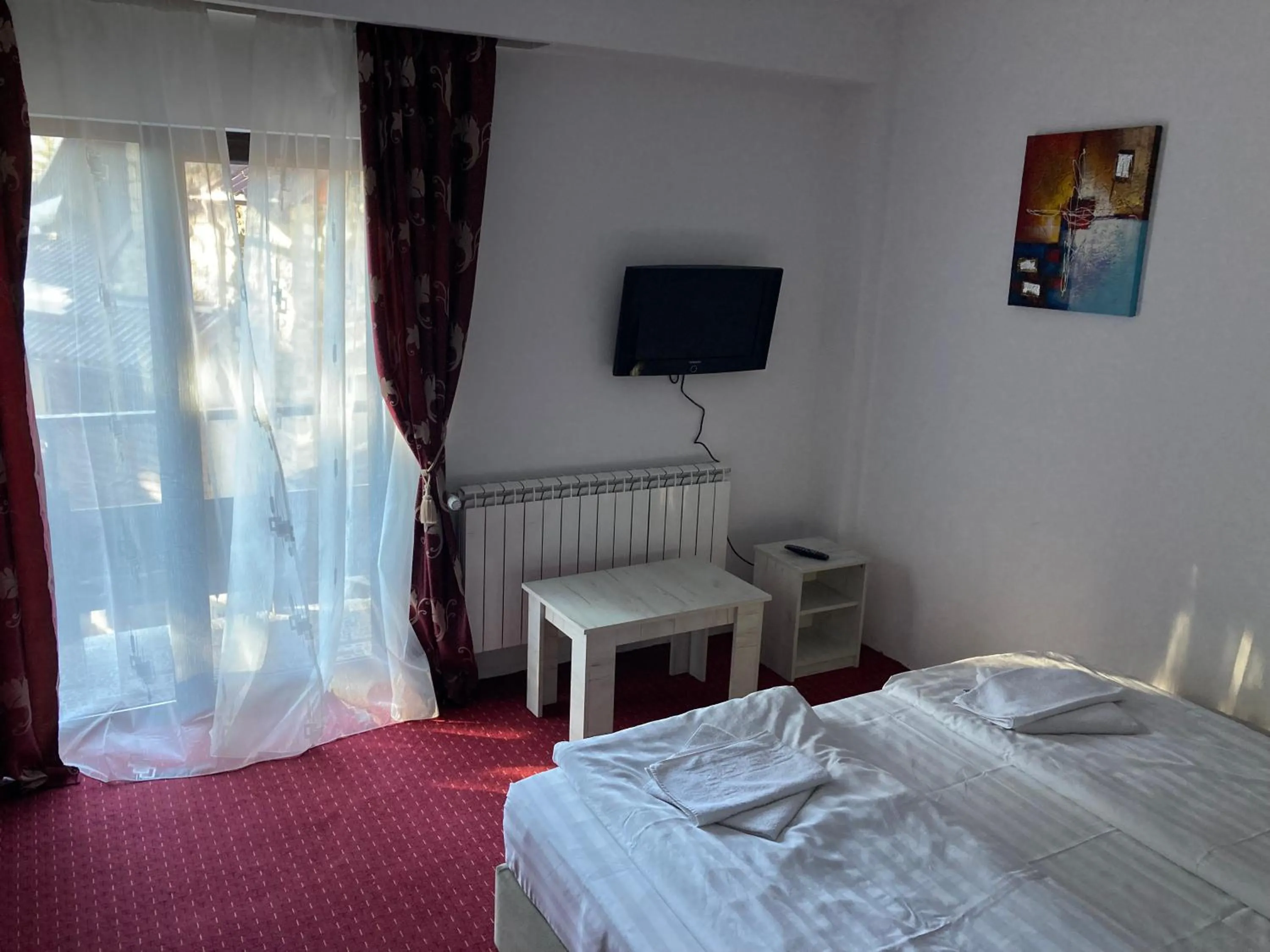 Balcony/Terrace, Bed in Hotel Rudo