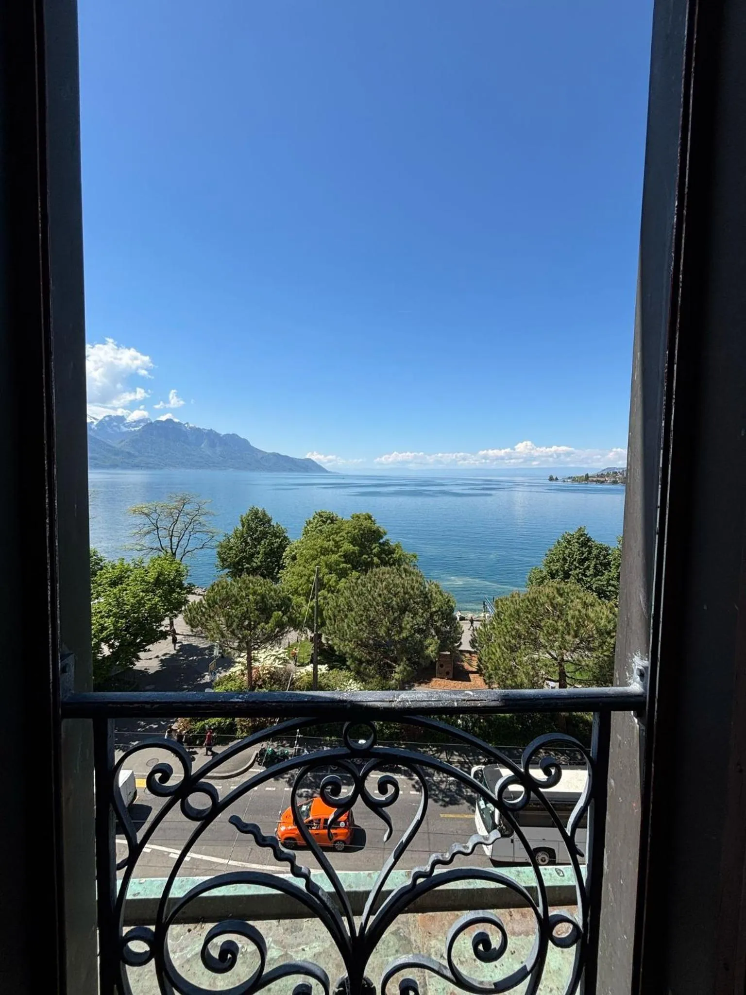 Lake view in Hotel Parc & Lac