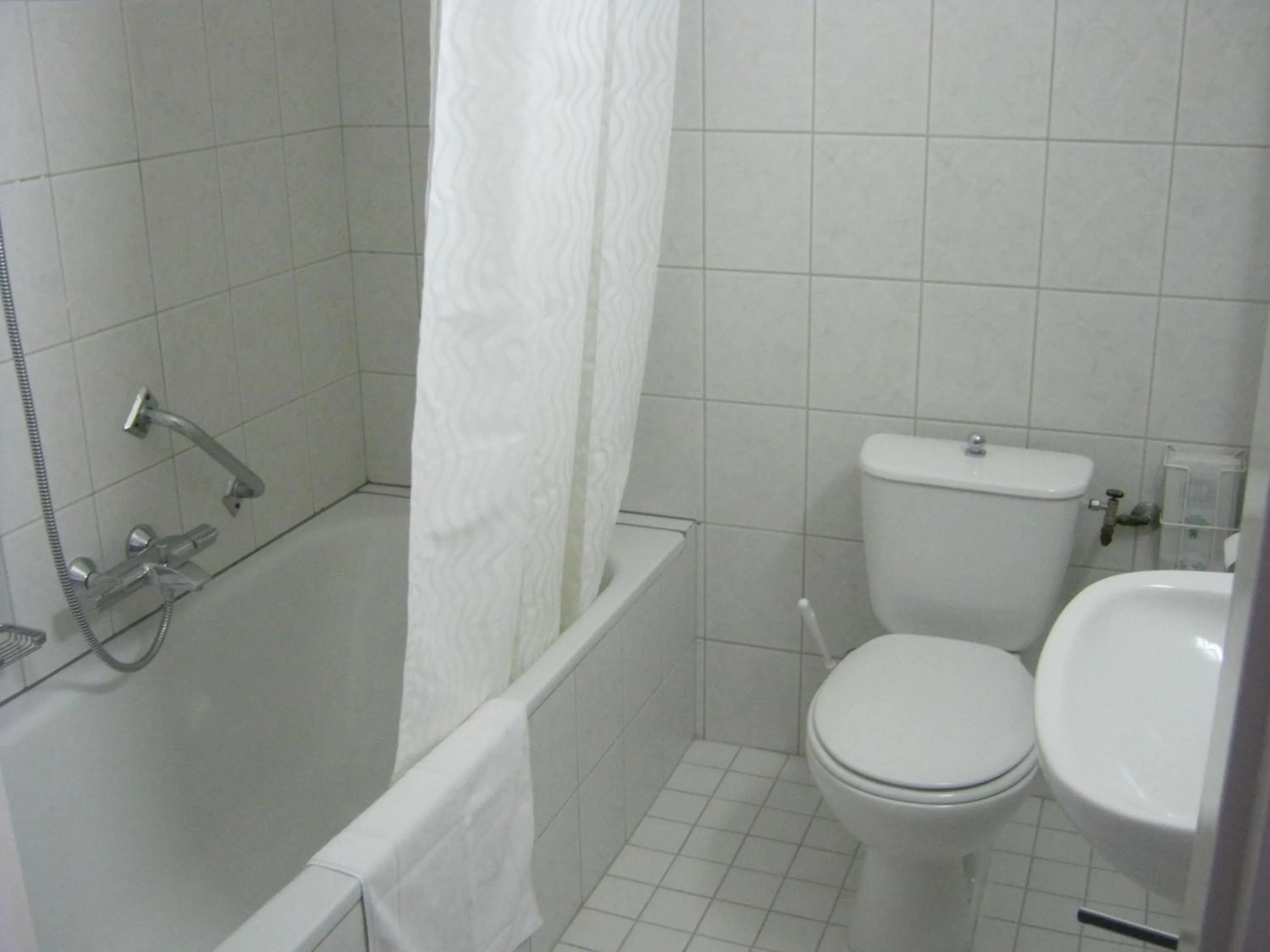 Shower in Fletcher Hotel Restaurant Dinkeloord