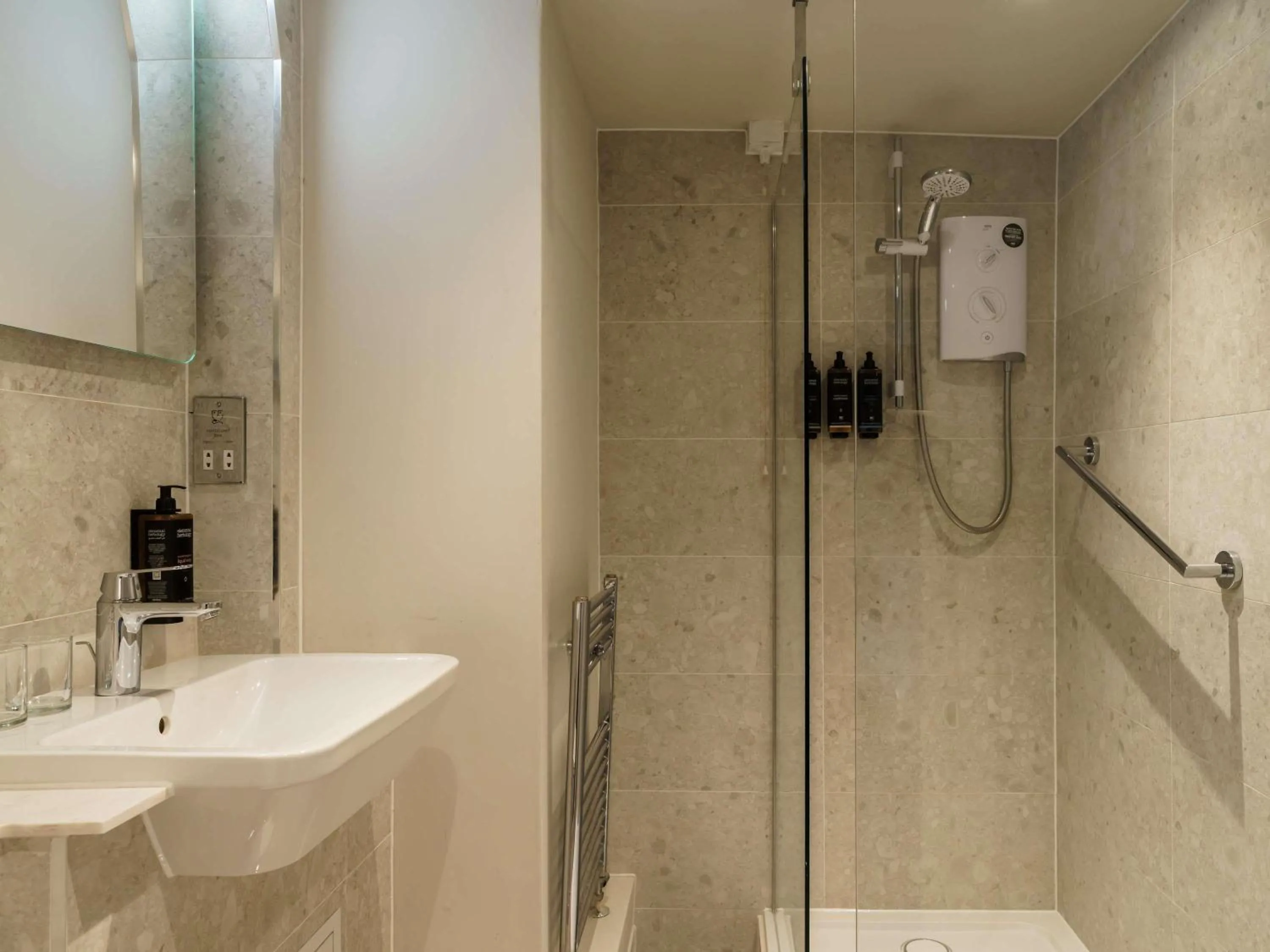 Bedroom in Mercure Blackburn Dunkenhalgh Hotel & Spa