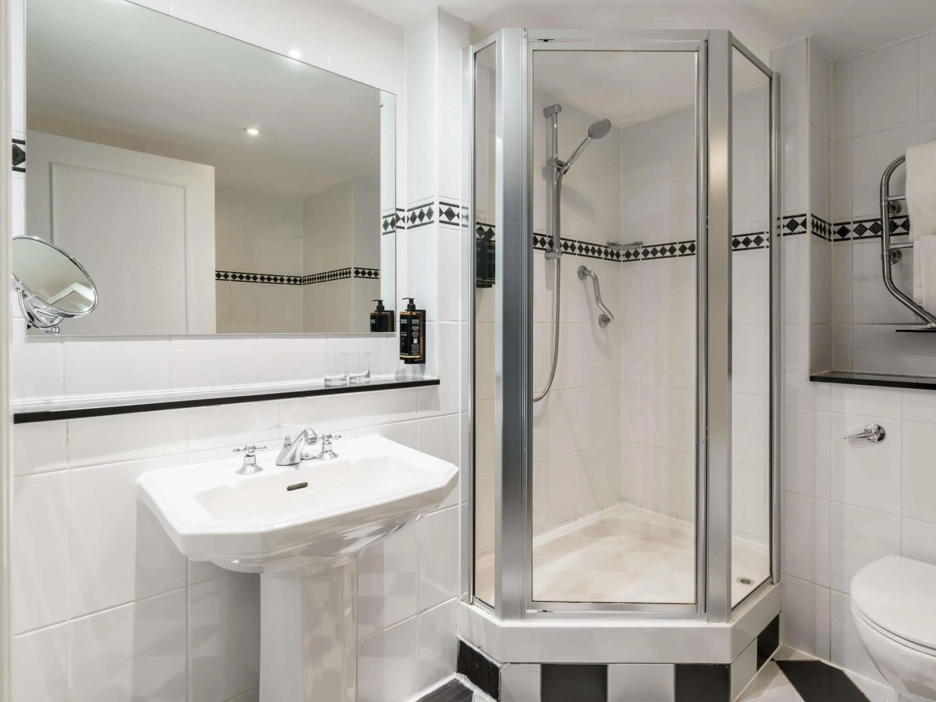 Bedroom in Mercure Blackburn Dunkenhalgh Hotel & Spa