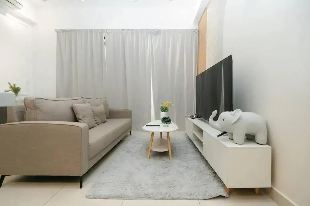 Cozy Skyline Retreat at Trion KL, Level 63 Cozy Skyline Retreat at Trion KL, Level 63