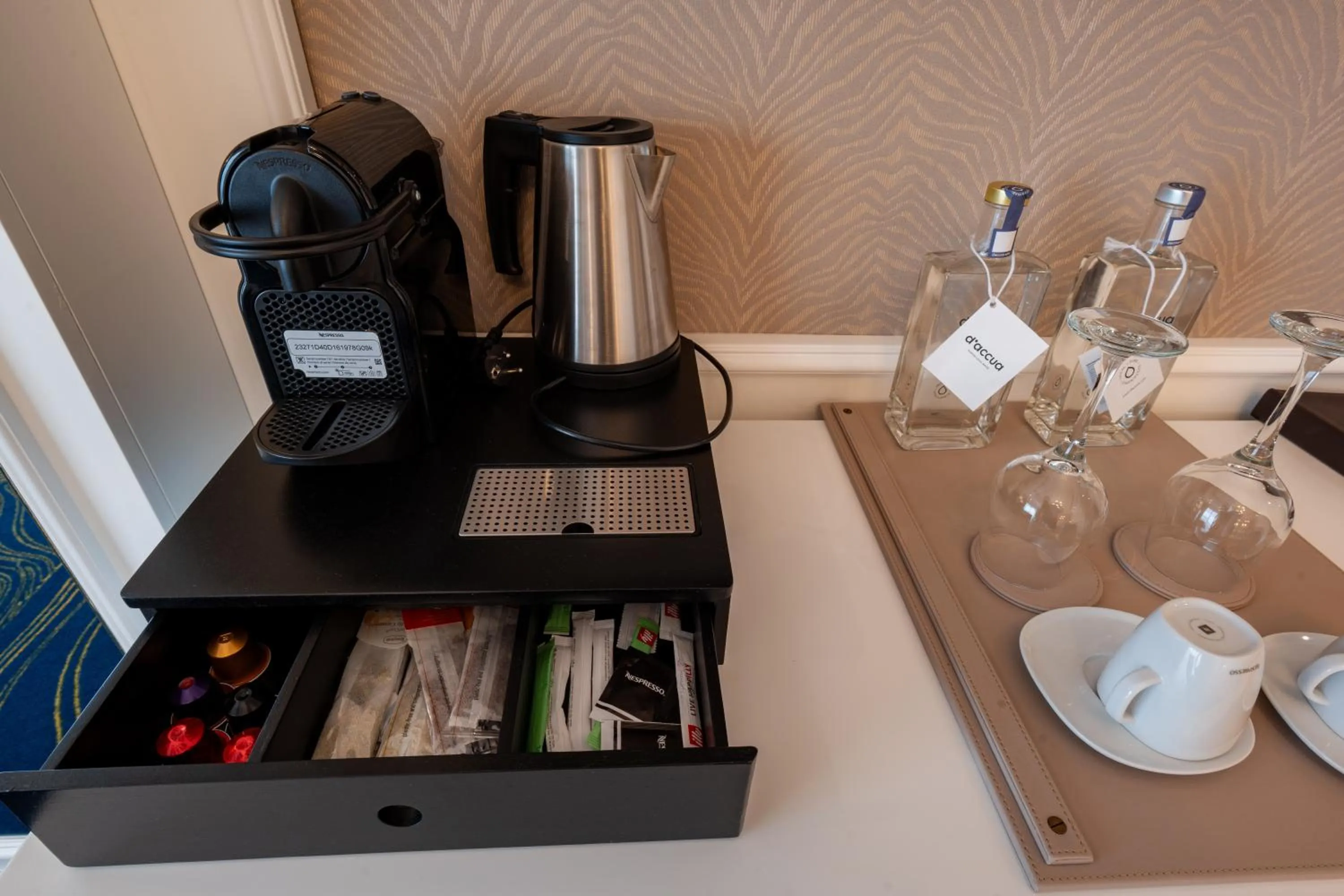 Coffee/tea facilities in Hotel NOBLESSE Boutique&Spa