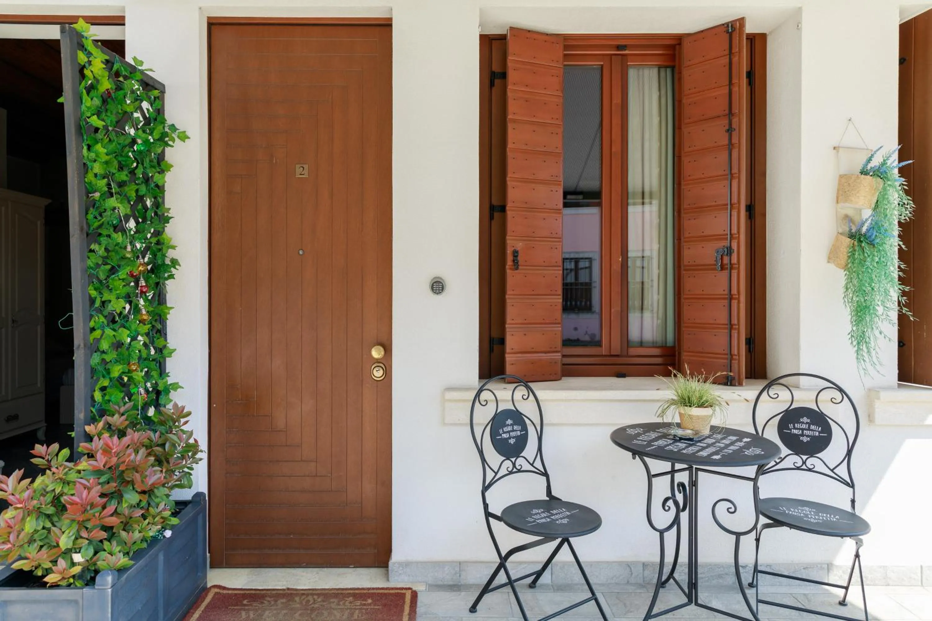 Property building in CQ Rooms Verona