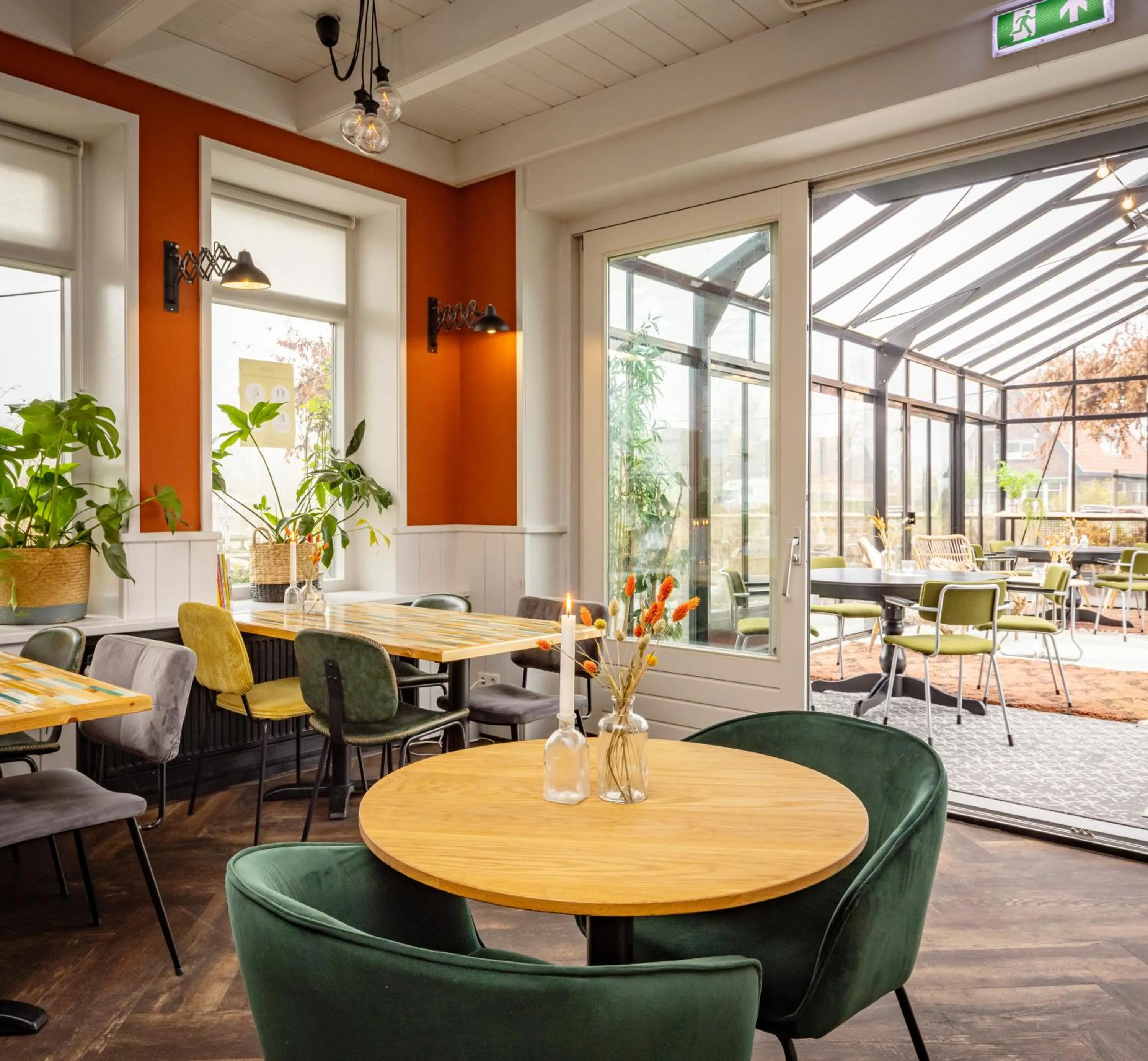 Restaurant/places to eat in Hotel Marenland Winsum