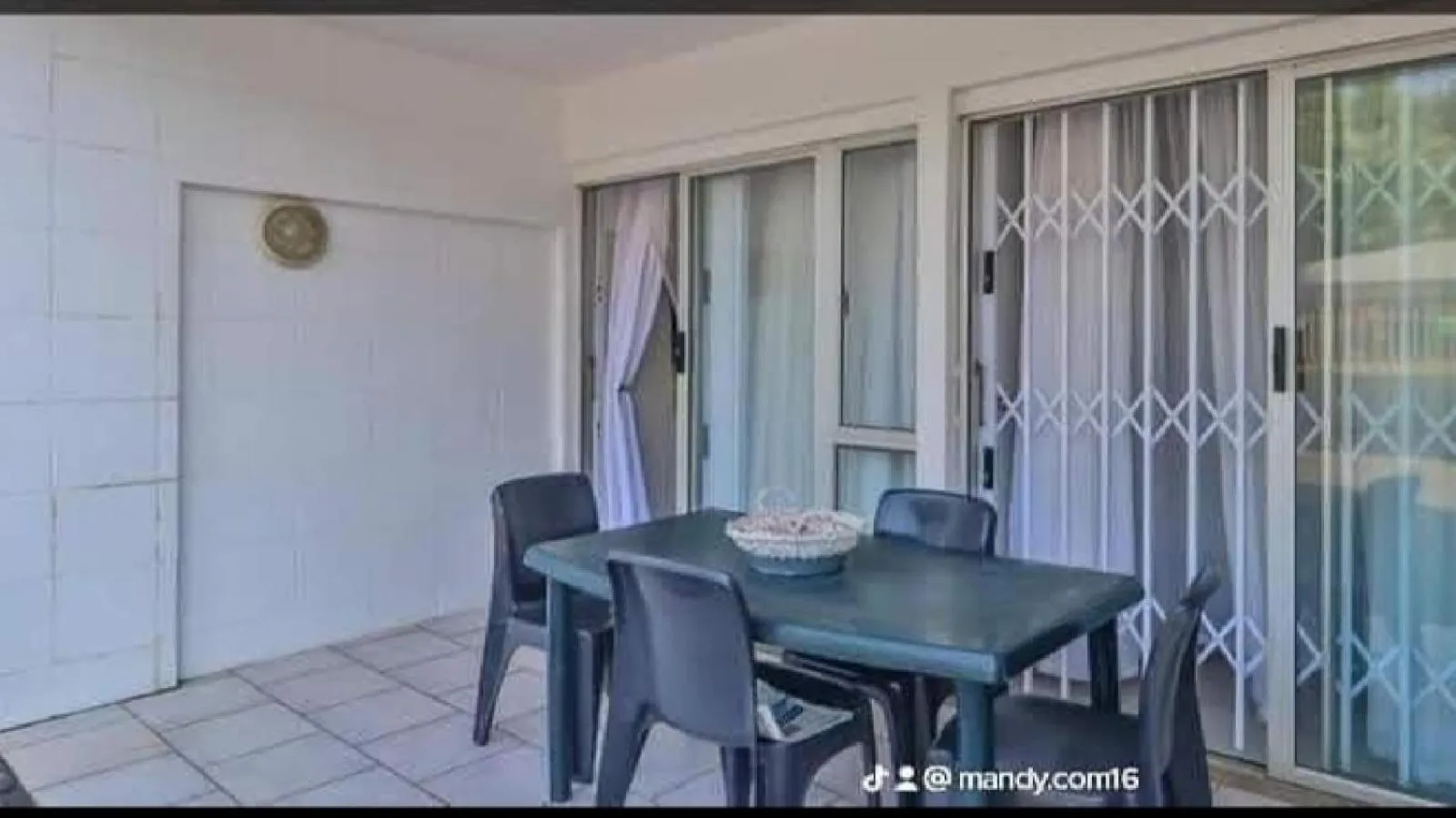 Seating area in Toti Cabana 58