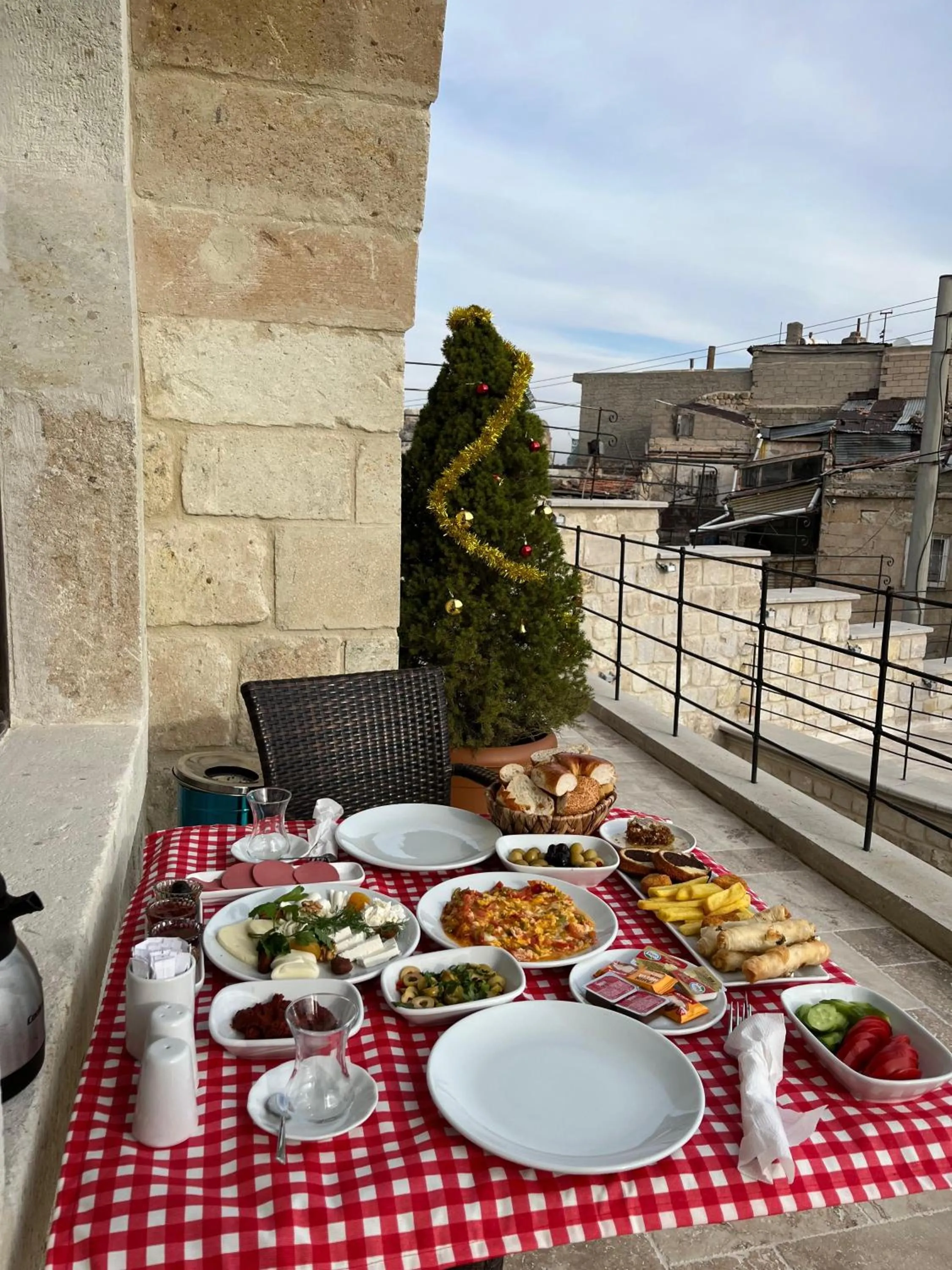 Food in Chakra Special Caves