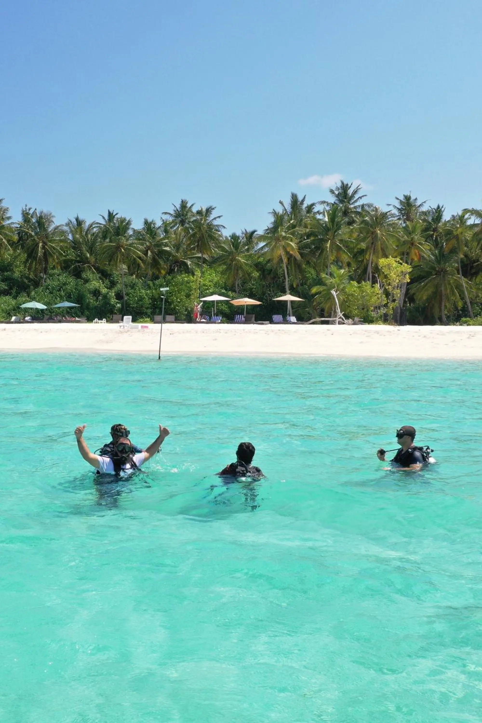 Beach in Manta Sea View Himandhoo