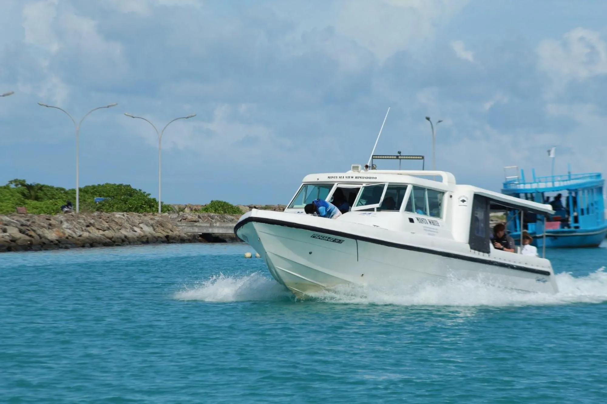 Manta Sea View Himandhoo