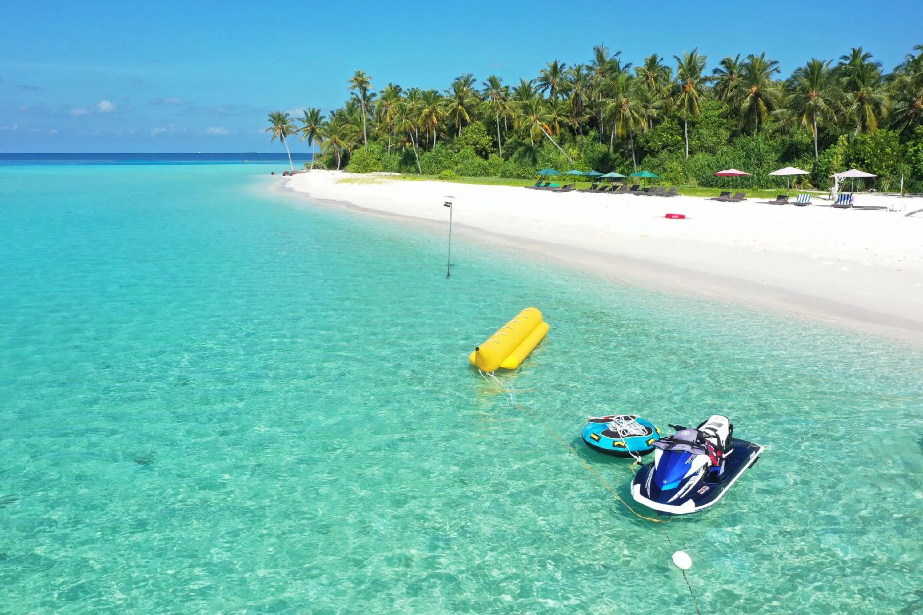 Beach in Manta Sea View Himandhoo