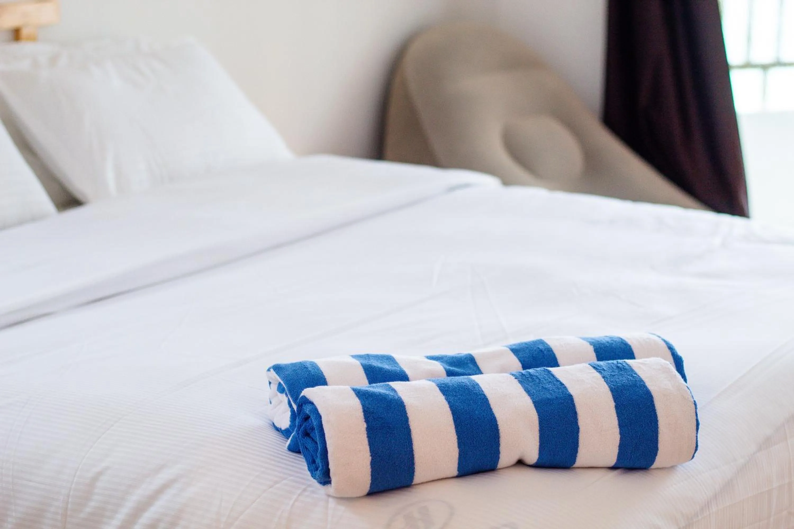 towels, Bed in Manta Sea View Himandhoo