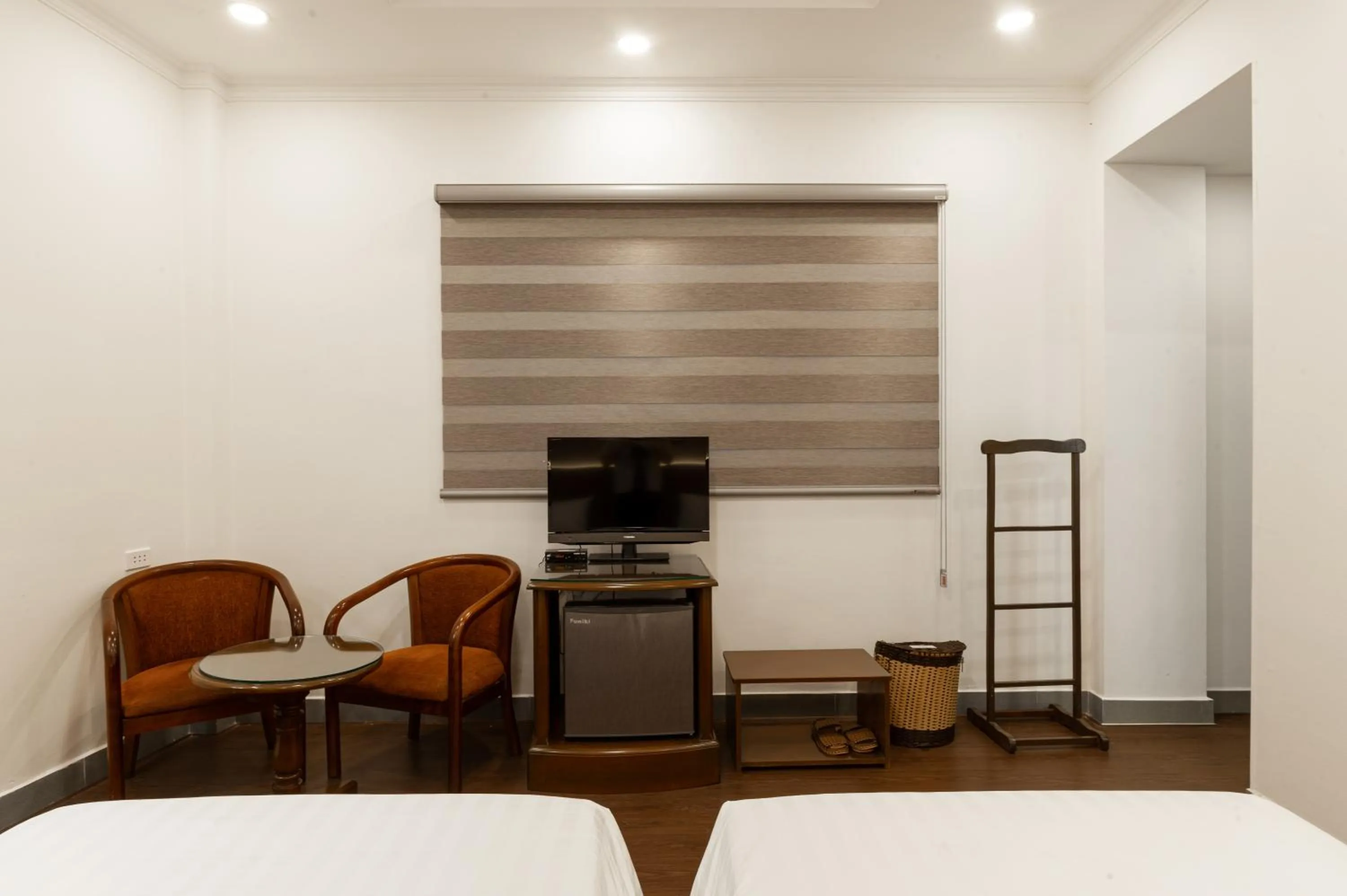 Bedroom, Bed in Lantern Hotel