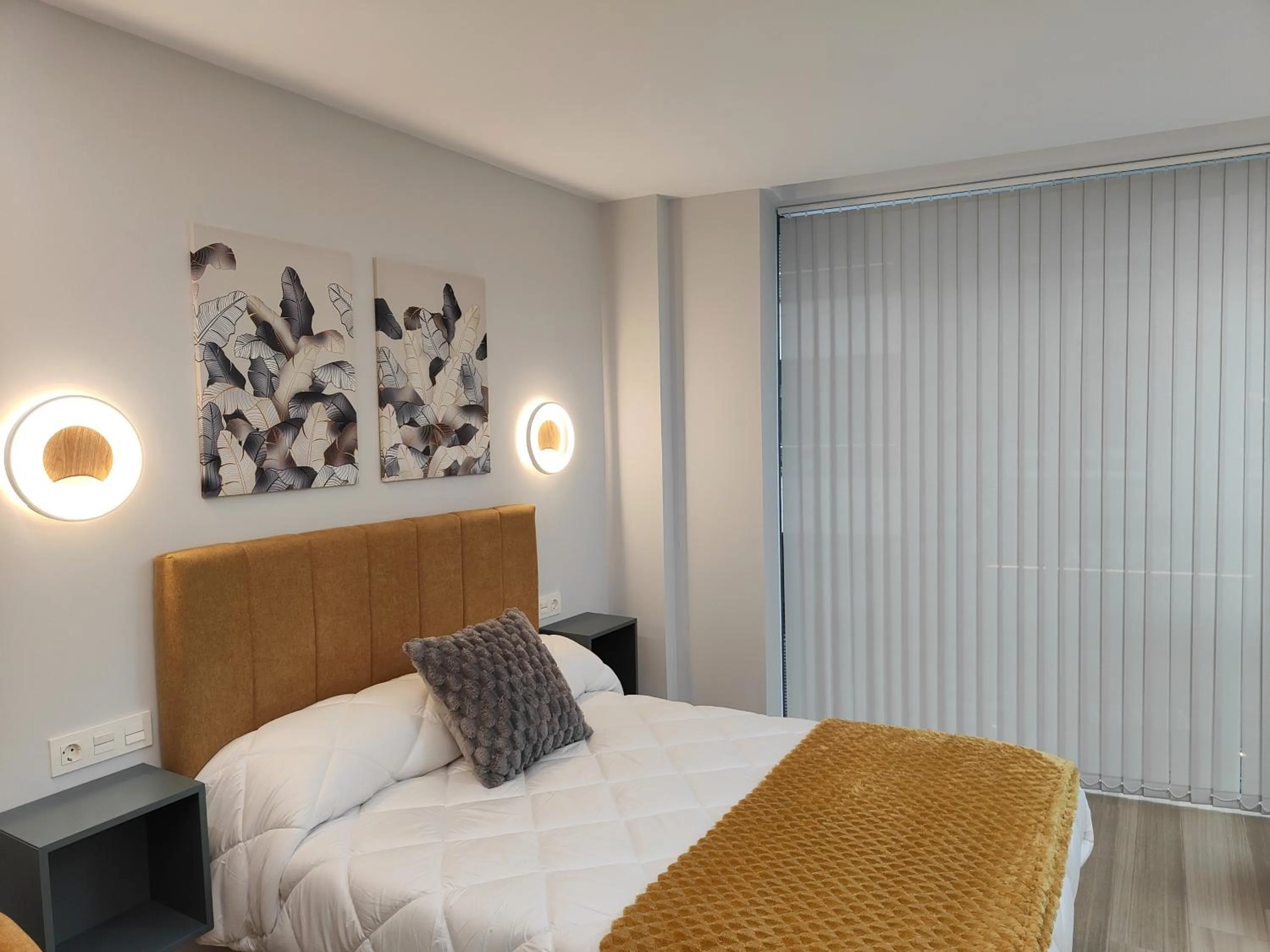 Bed in Apartamentos Centro Oviedo Caveda