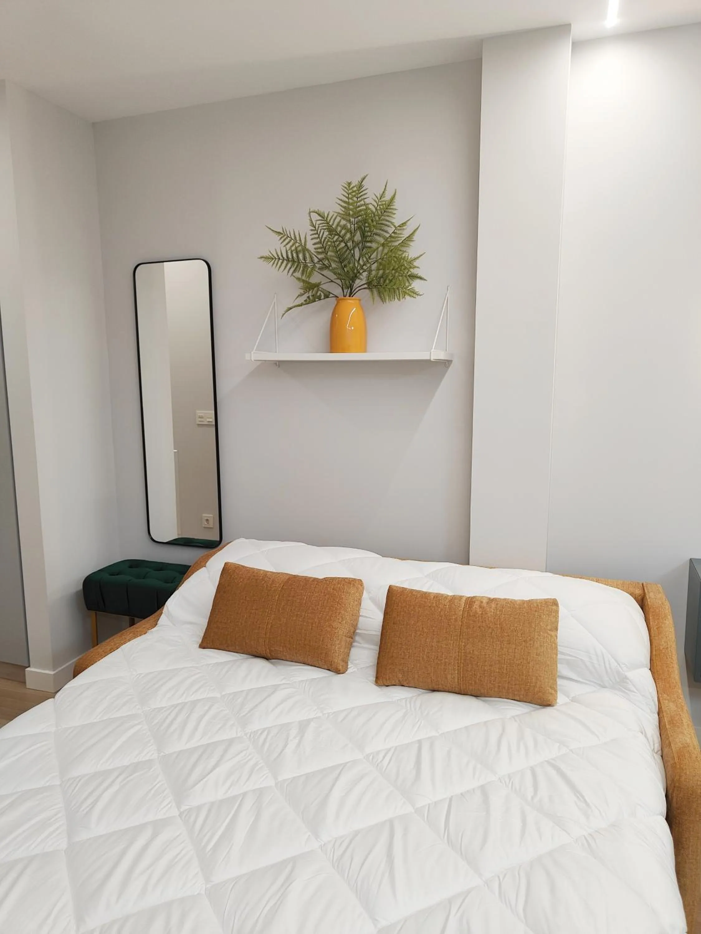 Bed in Apartamentos Centro Oviedo Caveda