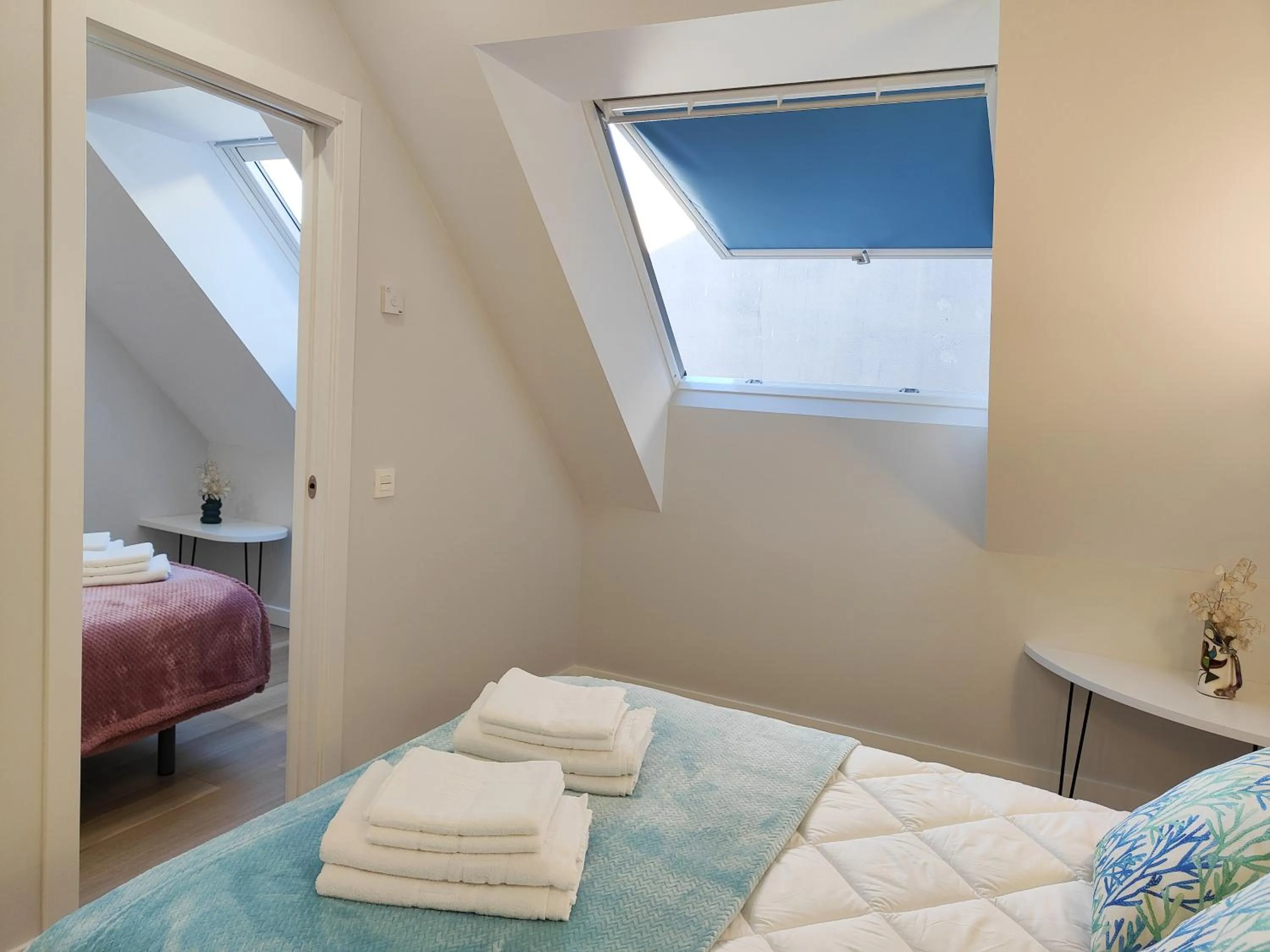 Bed in Apartamentos Centro Oviedo Caveda