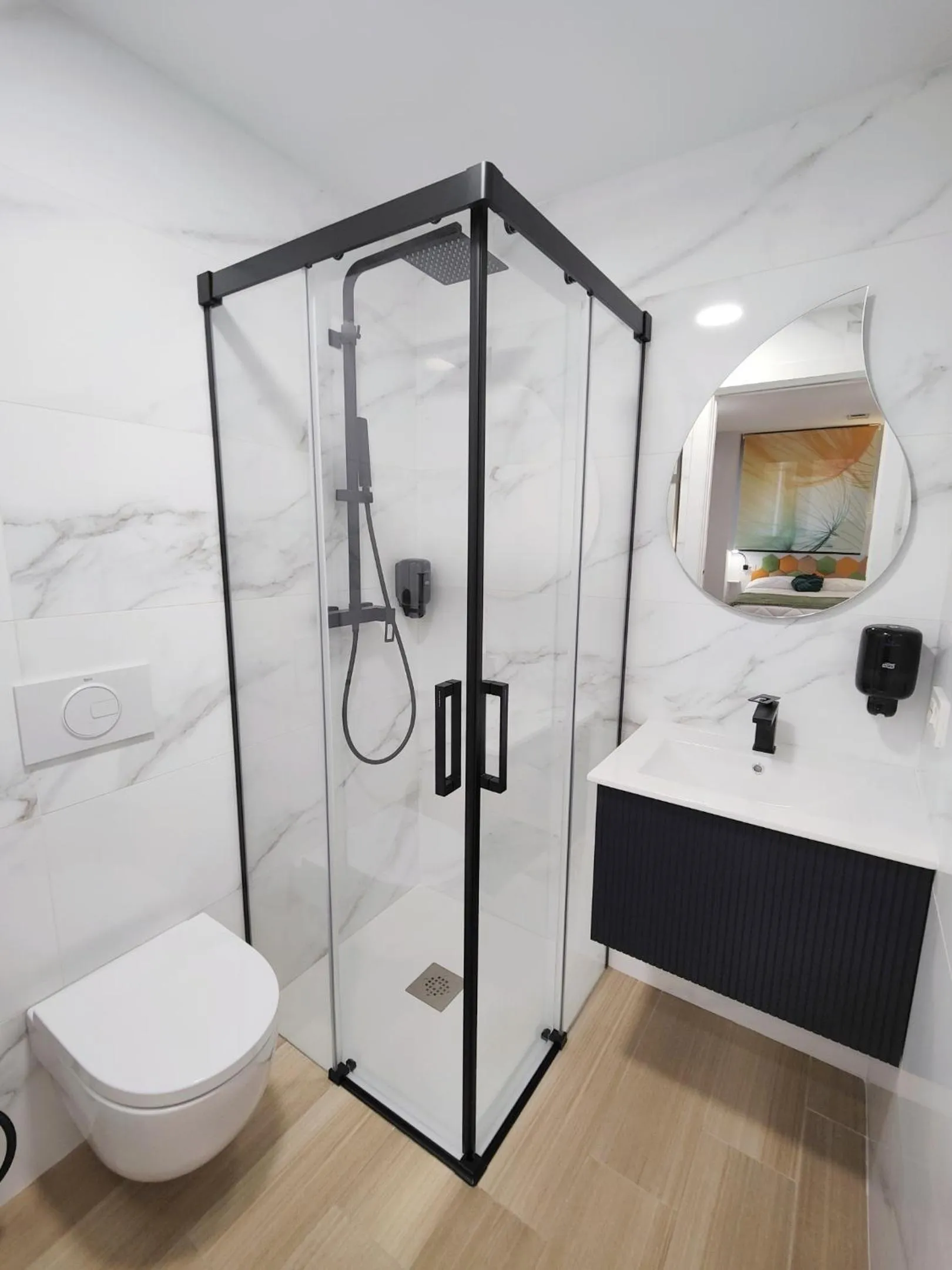 Shower in Apartamentos Centro Oviedo Caveda