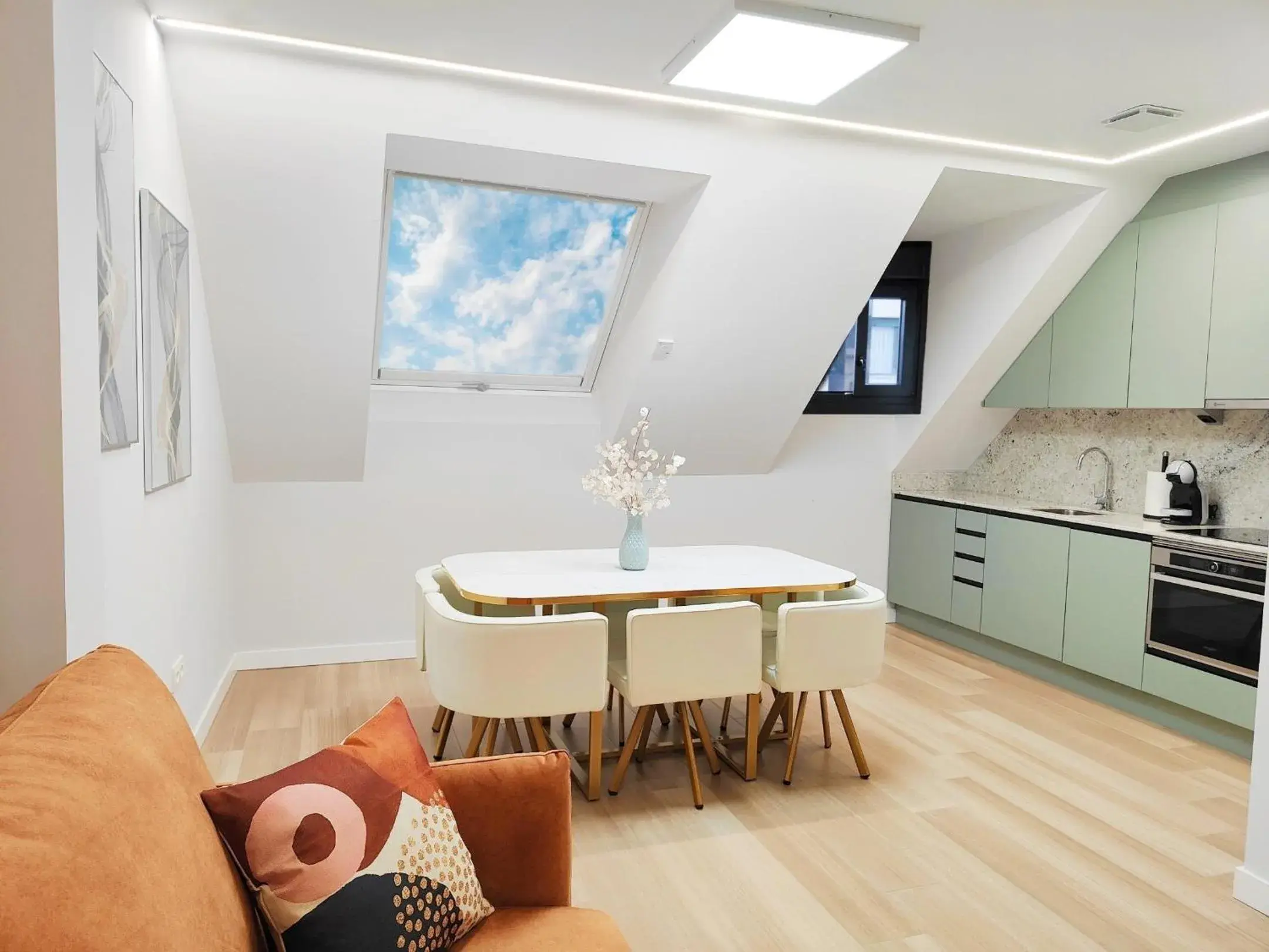 Penthouse Apartment in Apartamentos Centro Oviedo Caveda Penthouse Apartment in Apartamentos Centro Oviedo Caveda