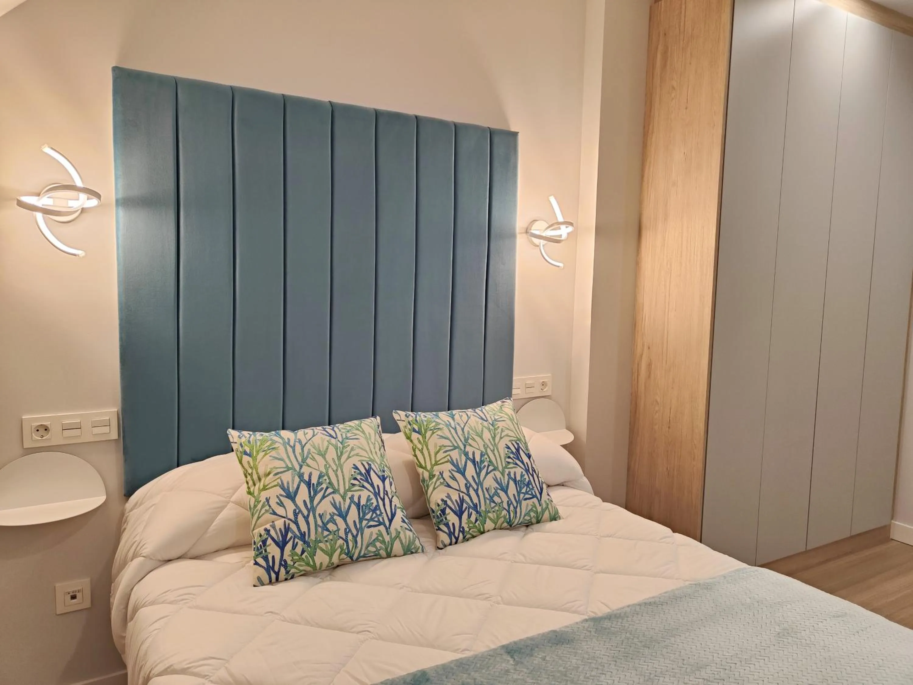 Bed in Apartamentos Centro Oviedo Caveda