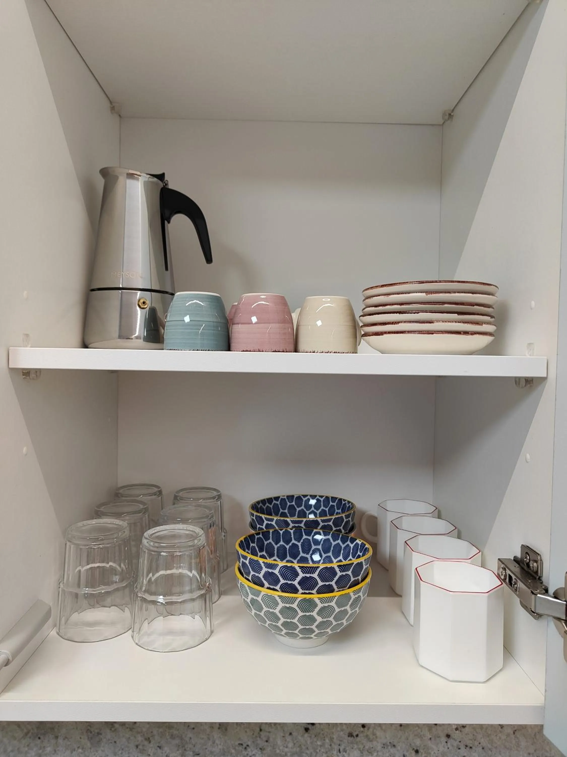 Coffee/tea facilities in Apartamentos Centro Oviedo Caveda