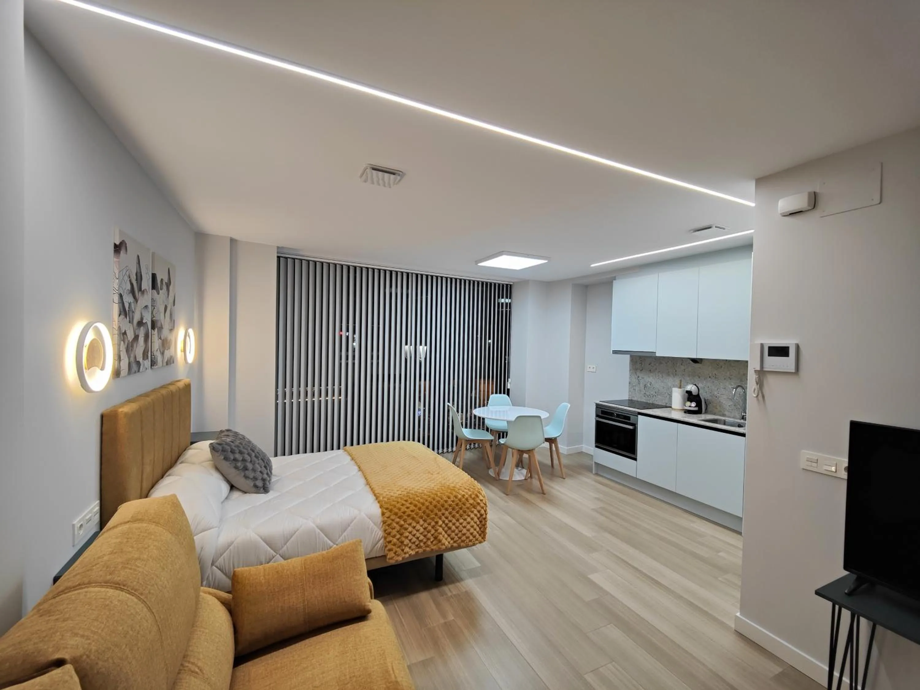 Bed in Apartamentos Centro Oviedo Caveda