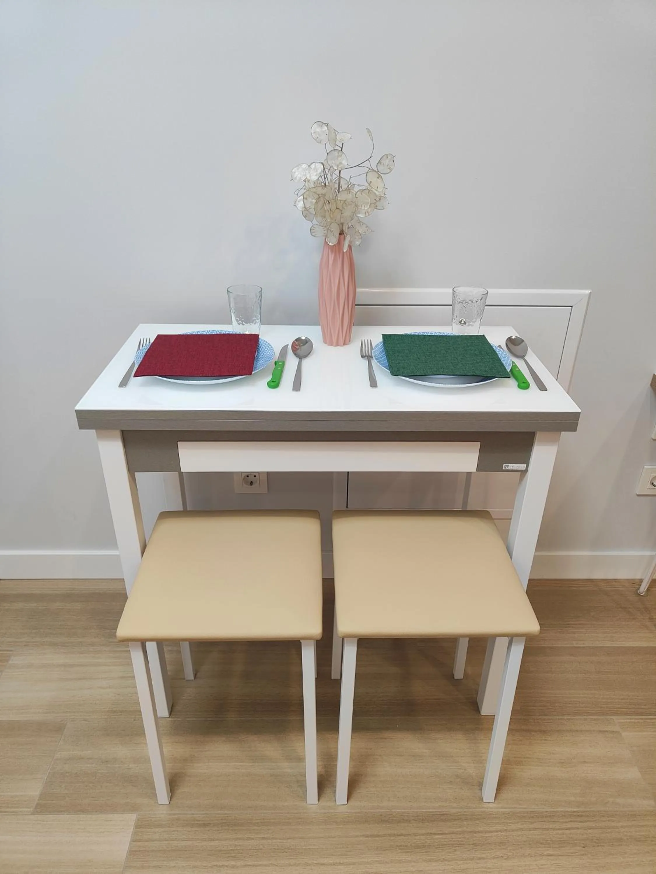 Dining area in Apartamentos Centro Oviedo Caveda