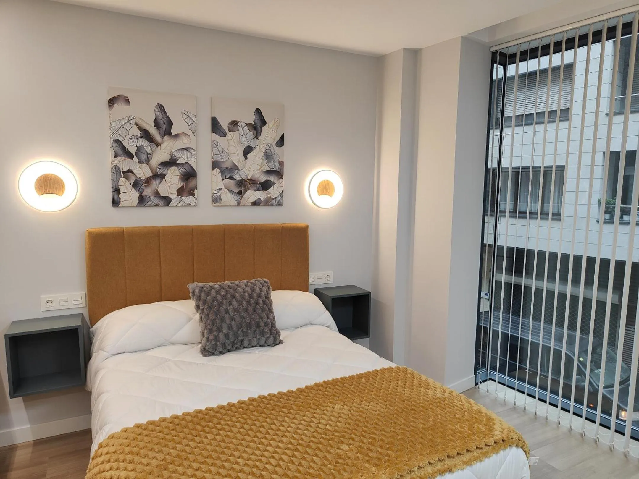 Bed in Apartamentos Centro Oviedo Caveda