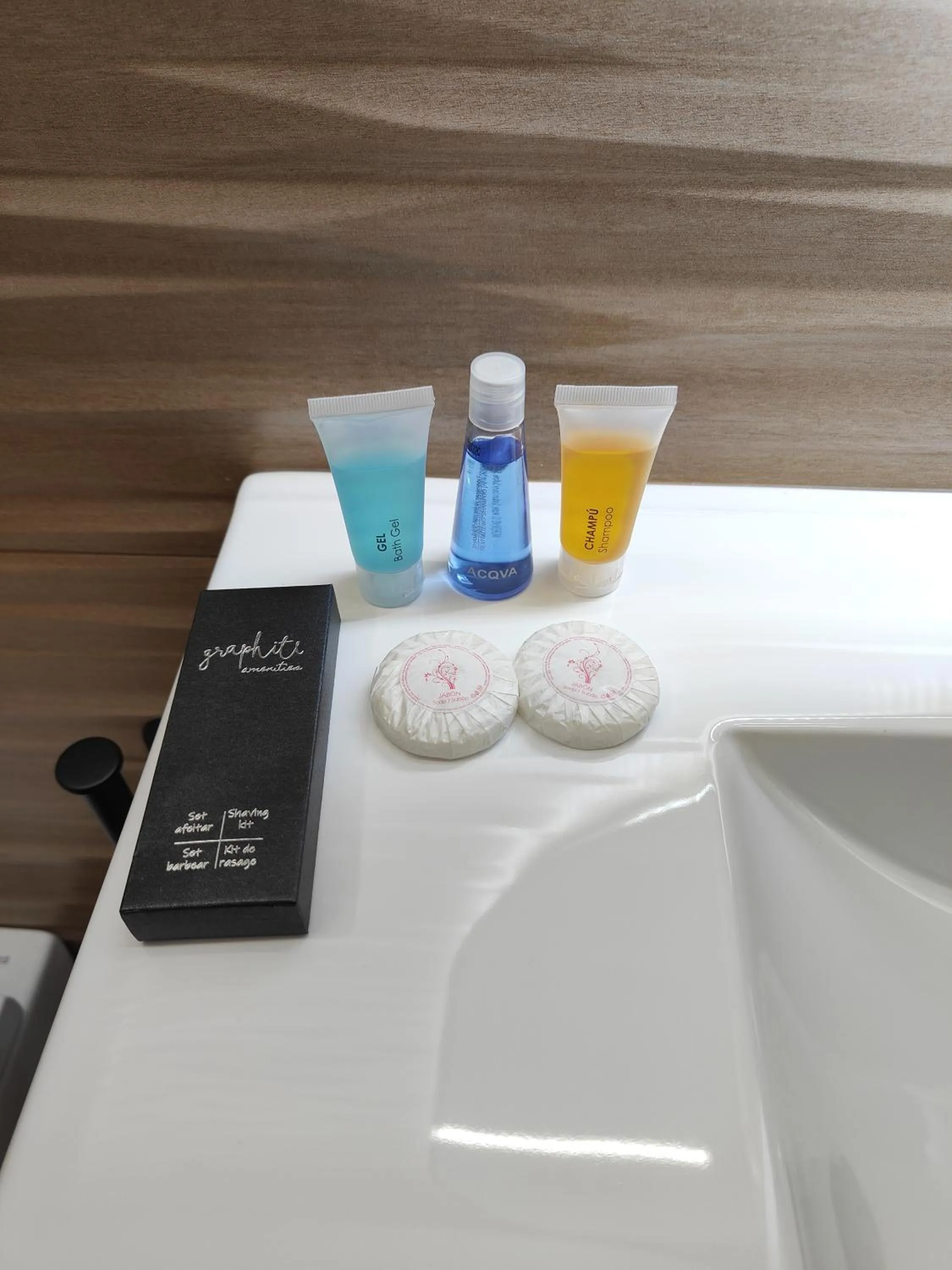 Bathroom in Apartamentos Centro Oviedo Caveda