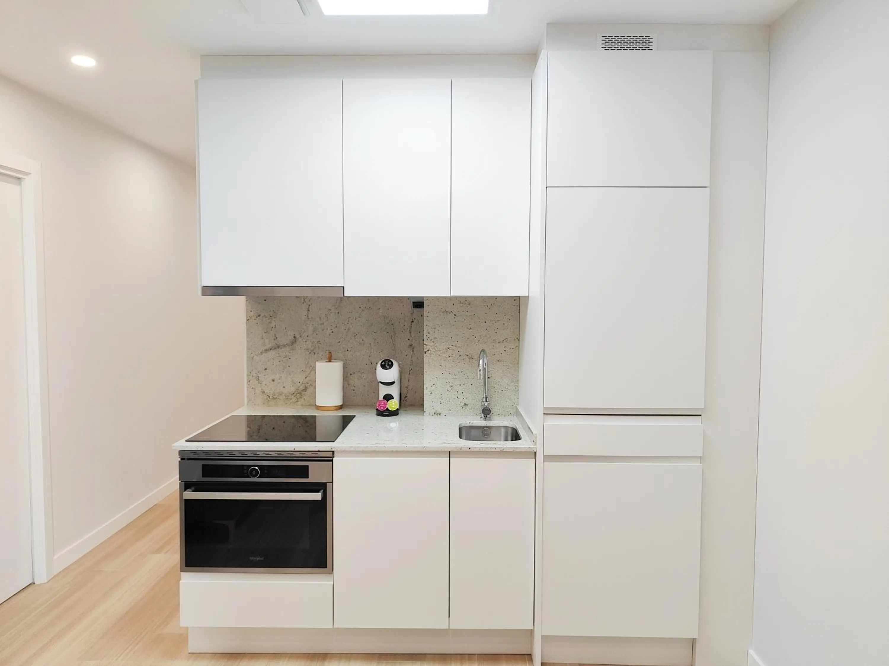 Kitchen or kitchenette in Apartamentos Centro Oviedo Caveda