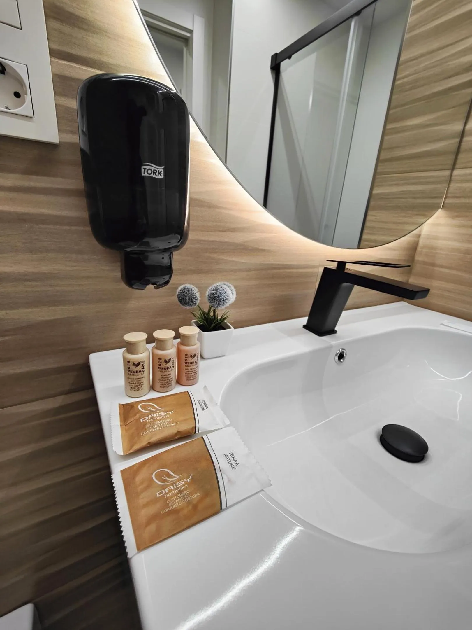 Bathroom in Apartamentos Centro Oviedo Caveda