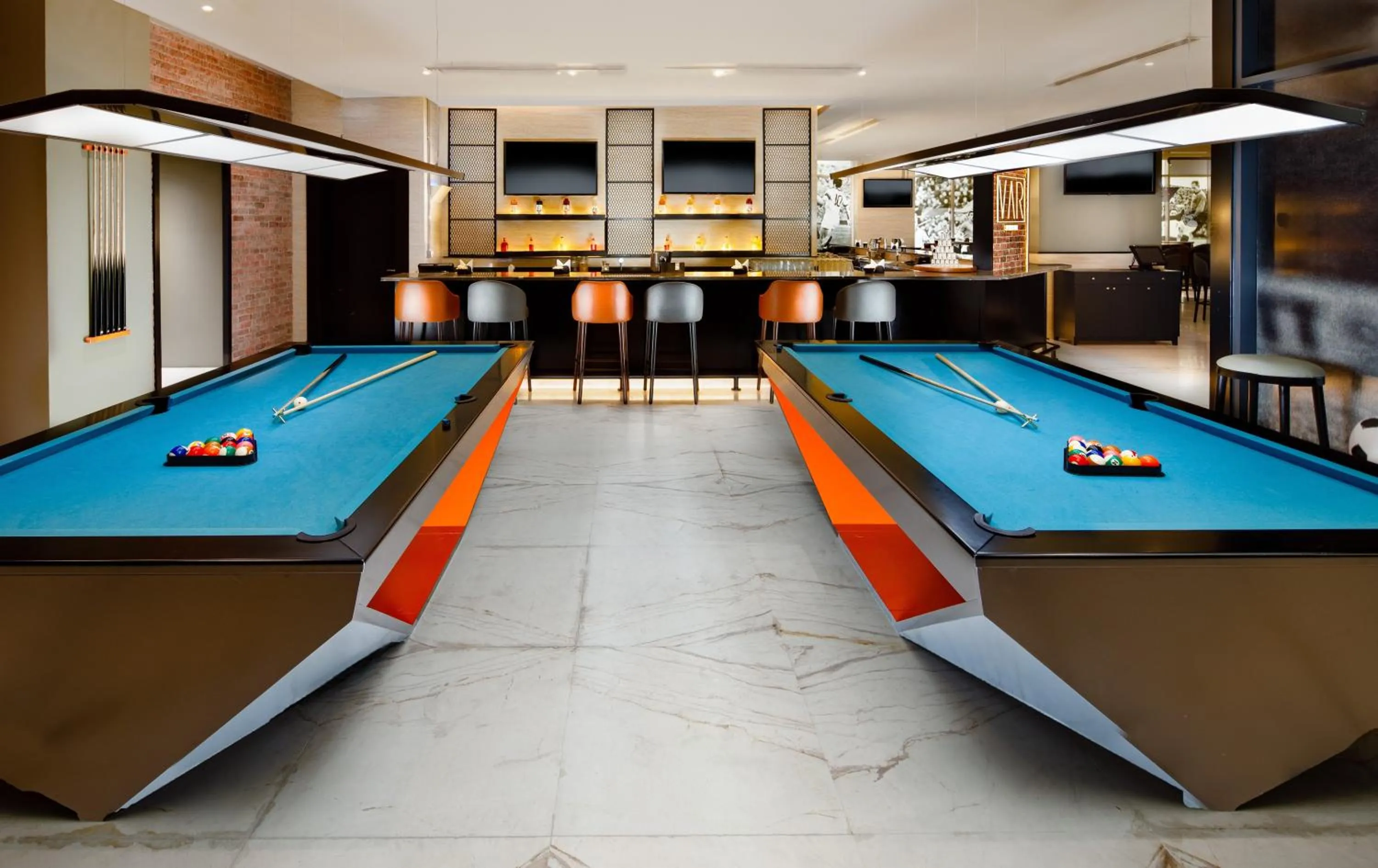 Restaurant/places to eat in Millennium Place Doha