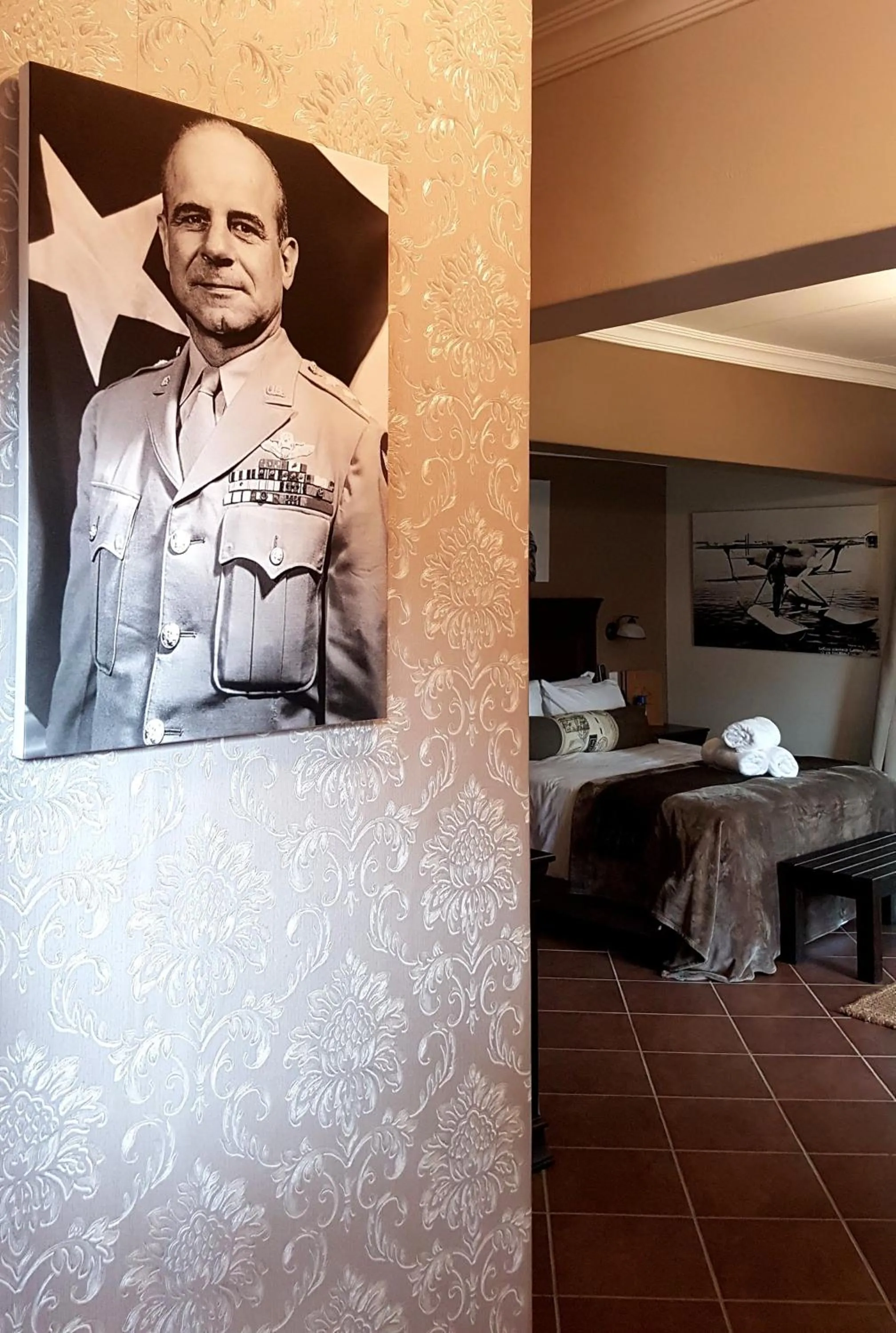 Bedroom, Bed in Barnstormers Rest