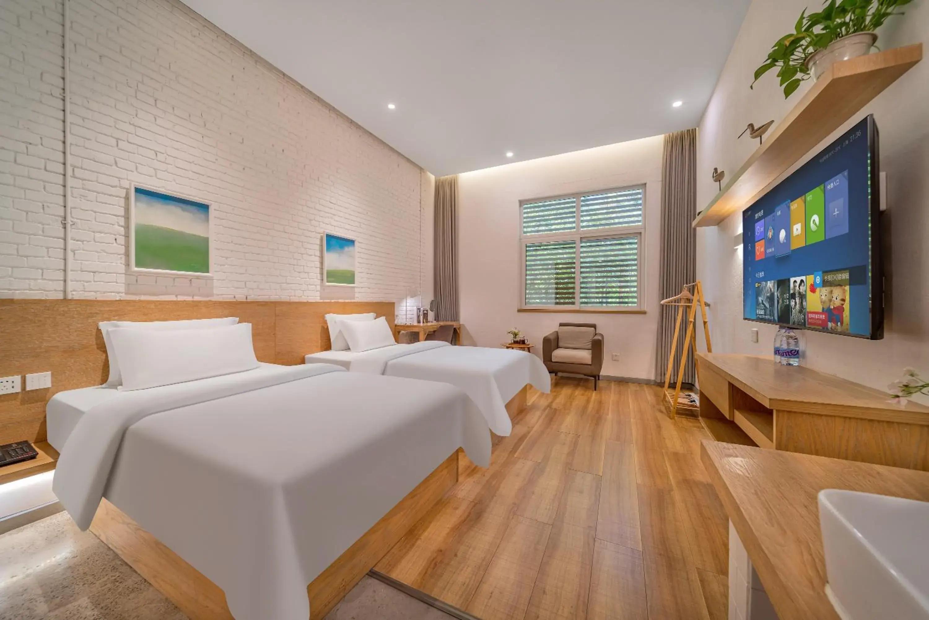 Courtyard Twin Room in Wuyu Hotel Chongqing Southwest University & Jialing Riverside Courtyard Twin Room in Wuyu Hotel Chongqing Southwest University & Jialing Riverside