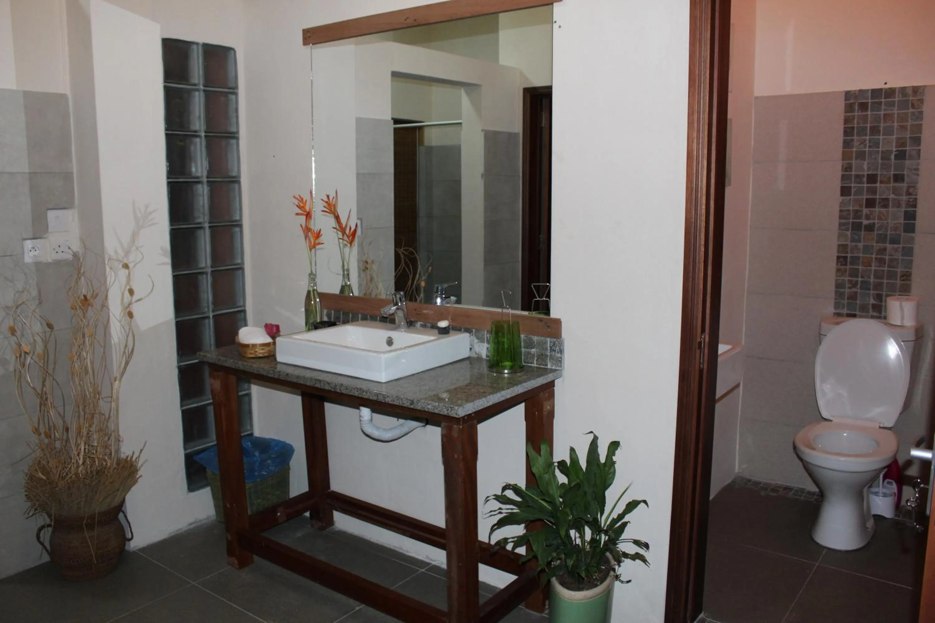 Bathroom in Gite des Acacias