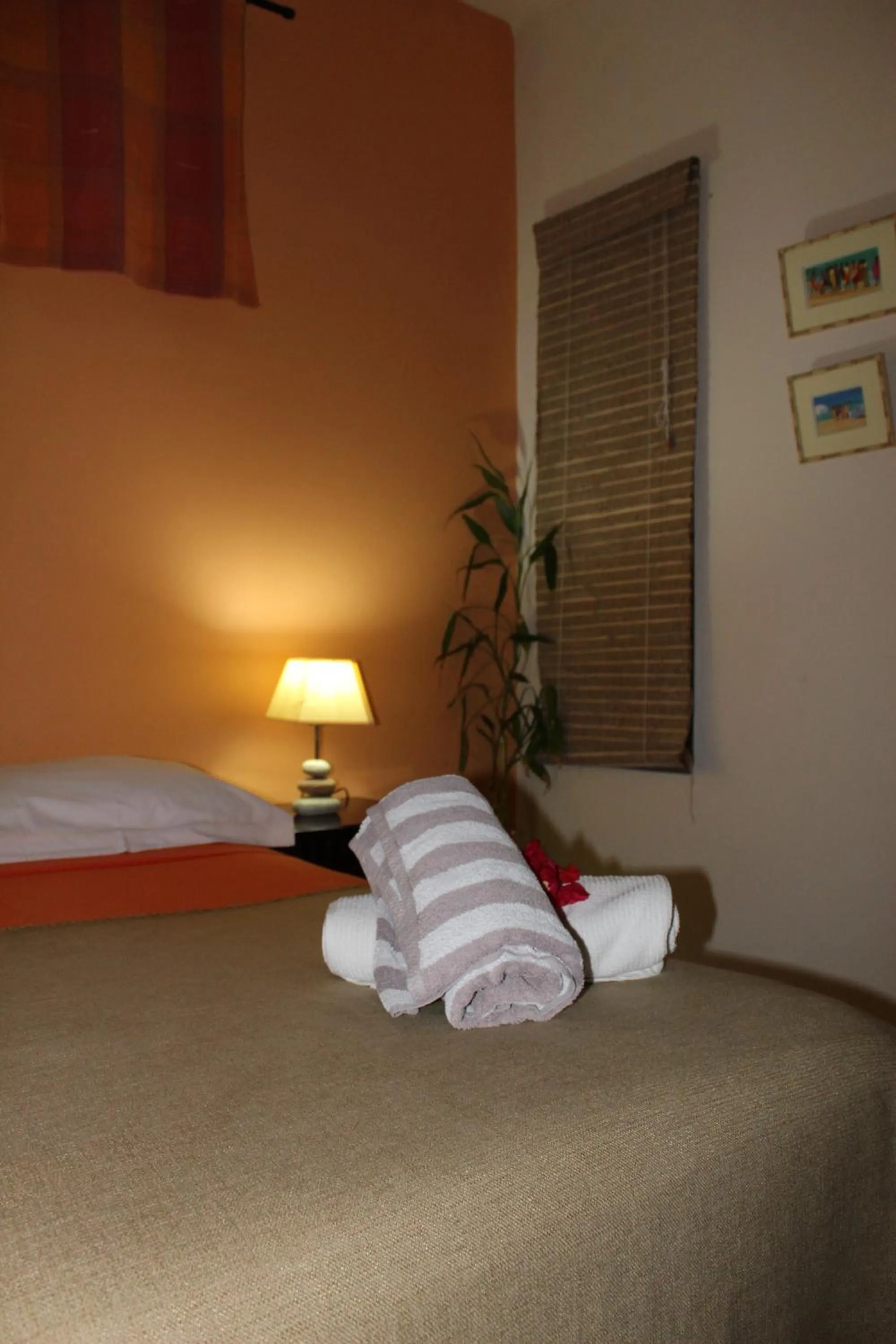 Decorative detail, Bed in Gite des Acacias