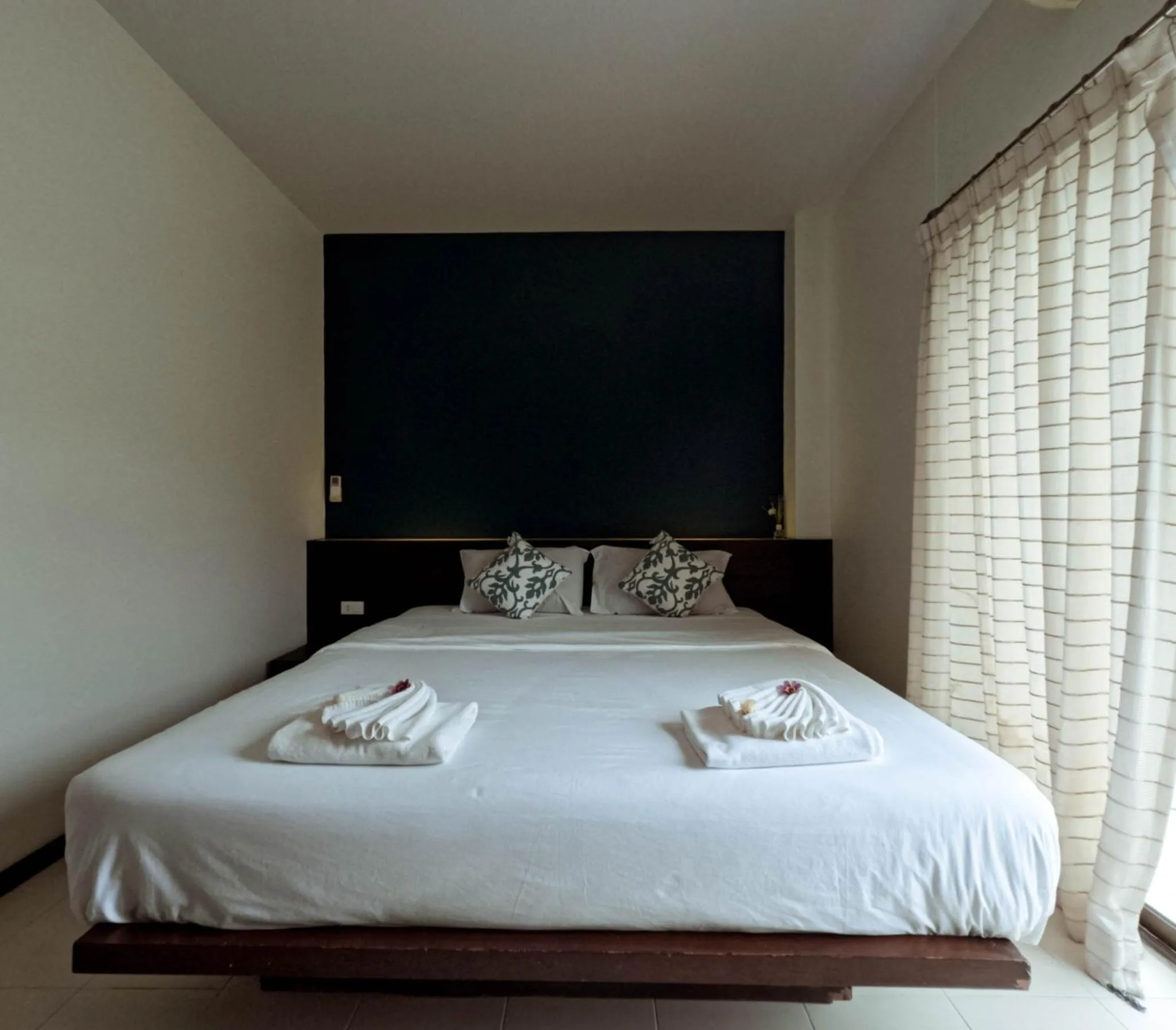 Photo of the whole room in Le Ranong Bistro Hotel