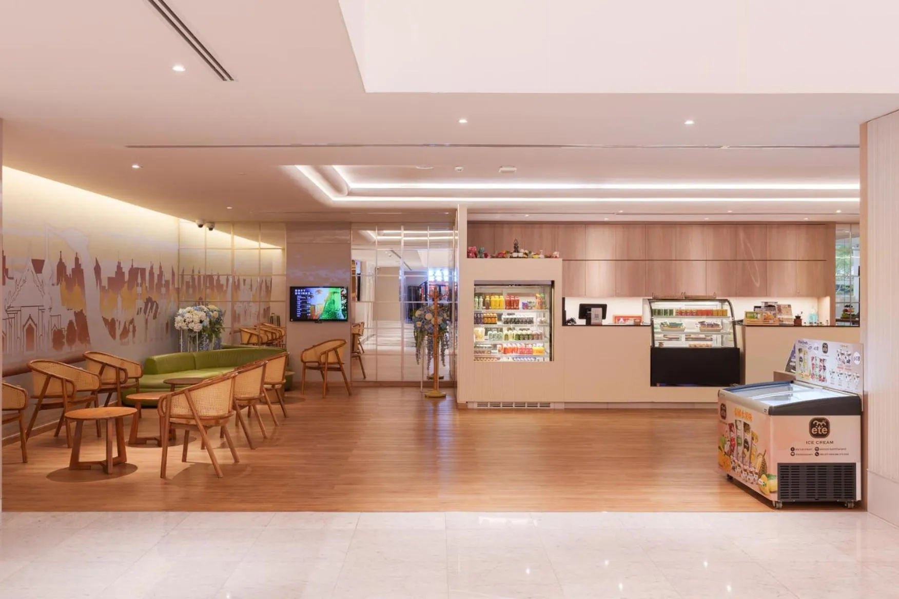 Property building in Shenzhen Tower Hotel Bangkok