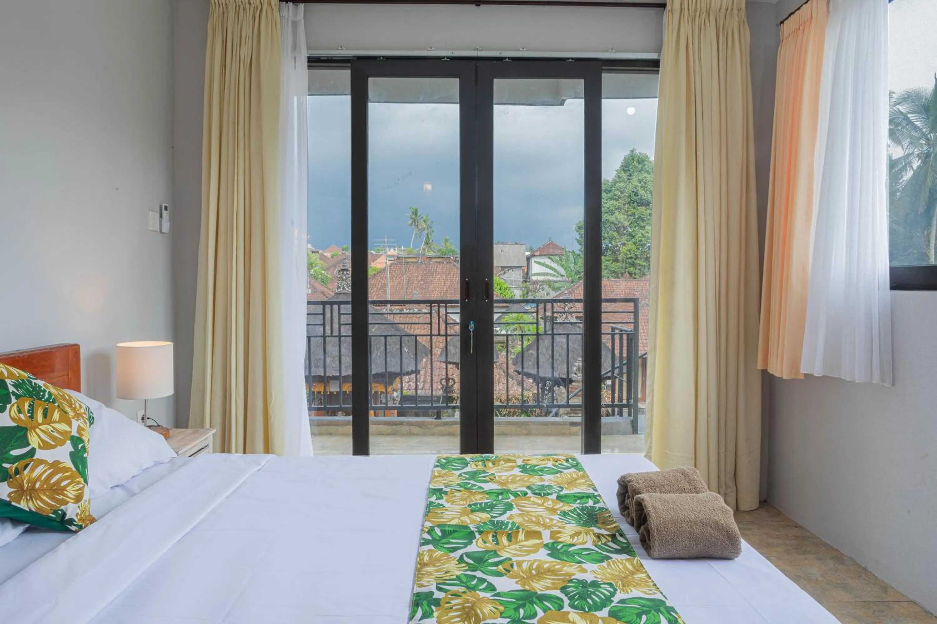 View (from property/room), Bed in Griya Buda Guest House