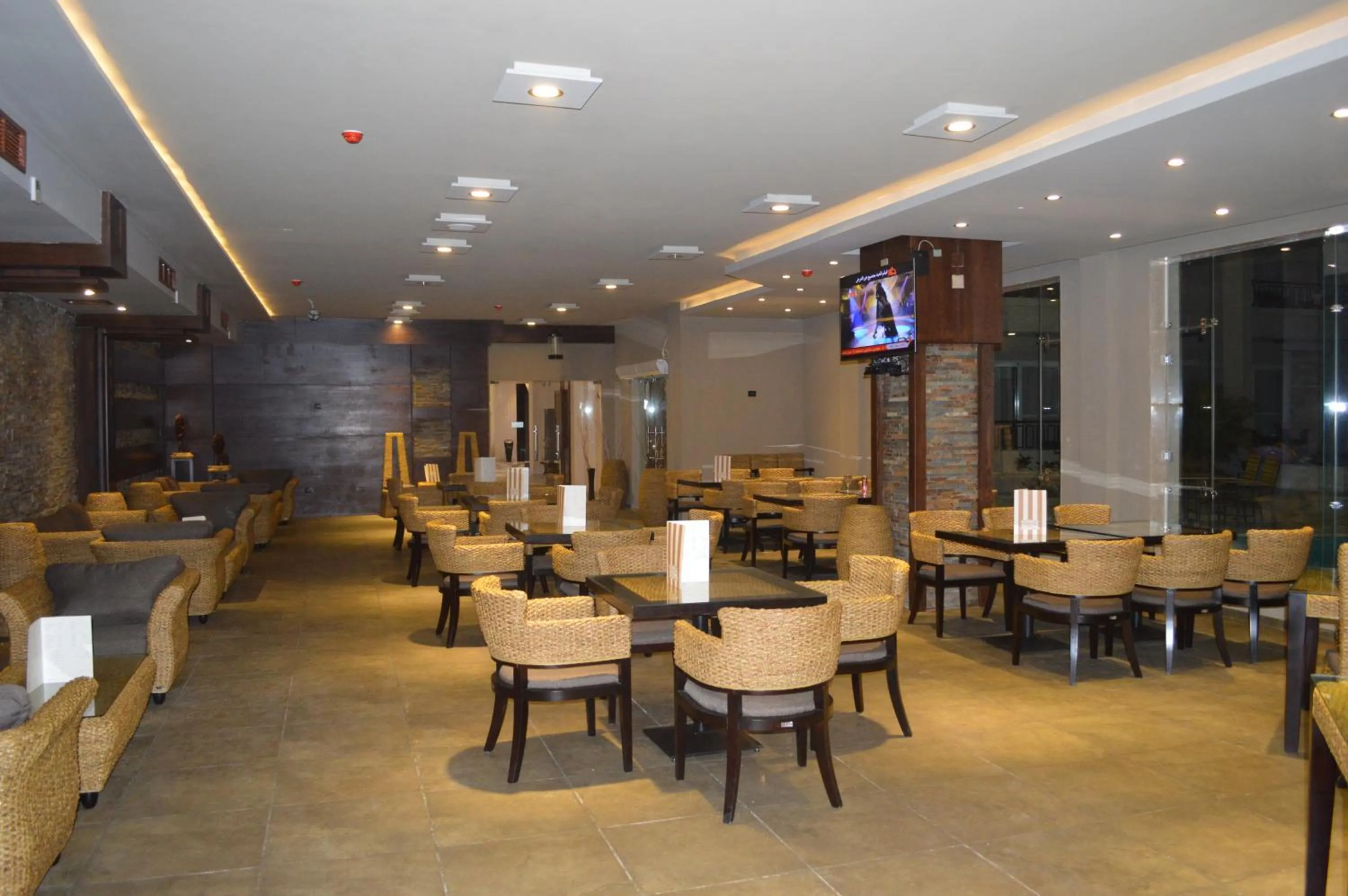 Restaurant/places to eat in Panacea Suites Hotel