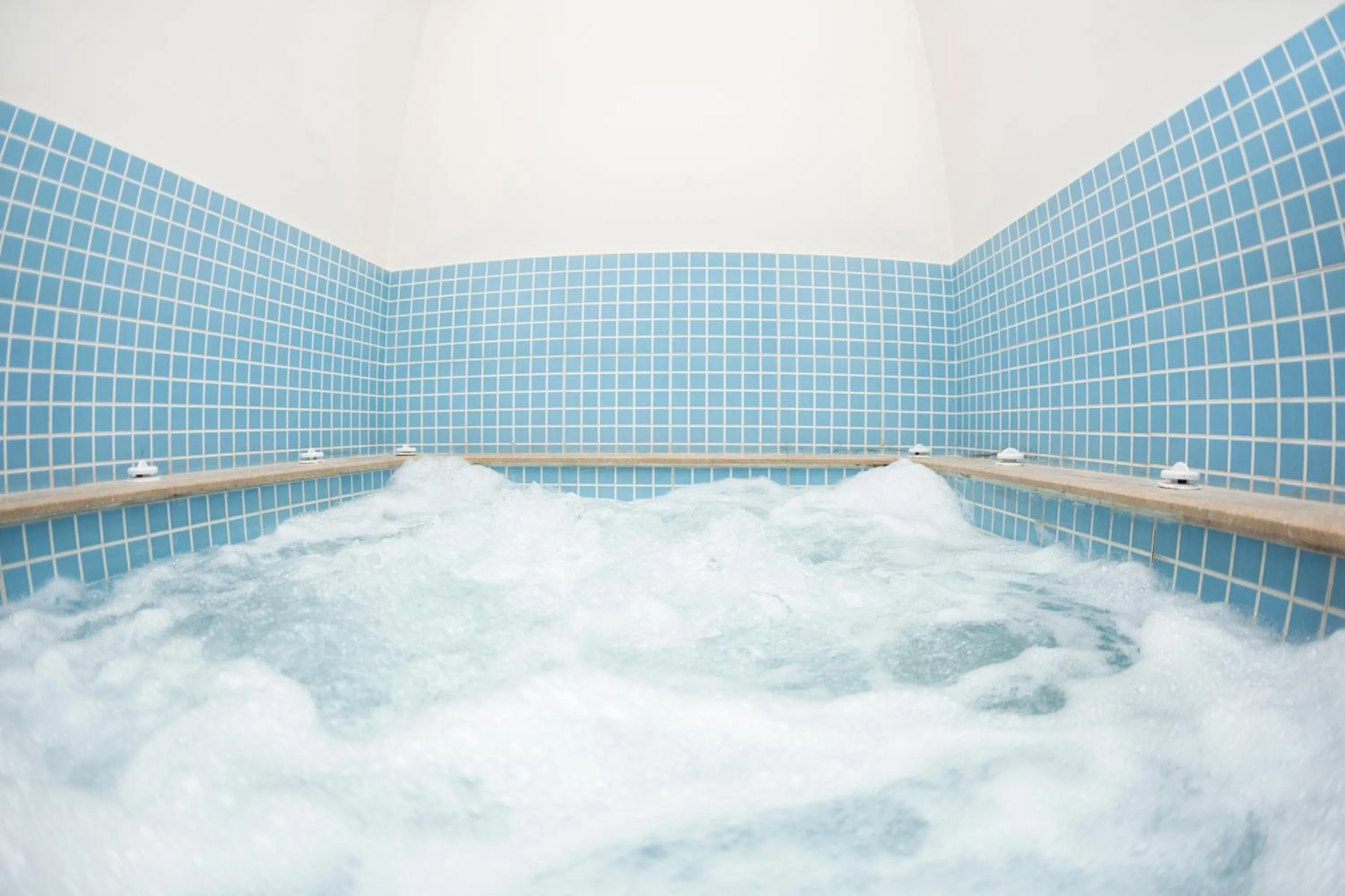 Hot Tub in Panacea Suites Hotel