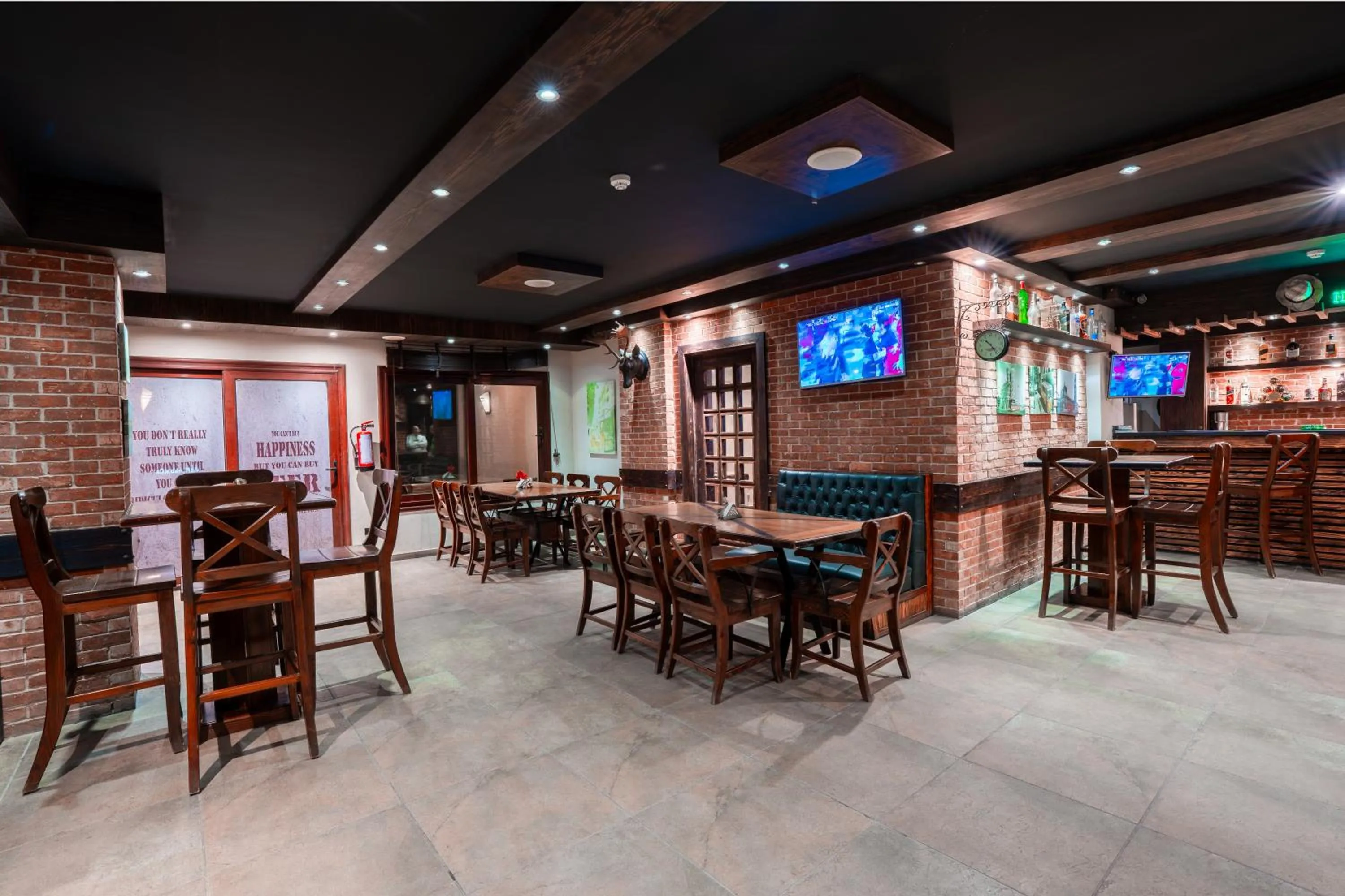 Nightclub / DJ in Panacea Suites Hotel